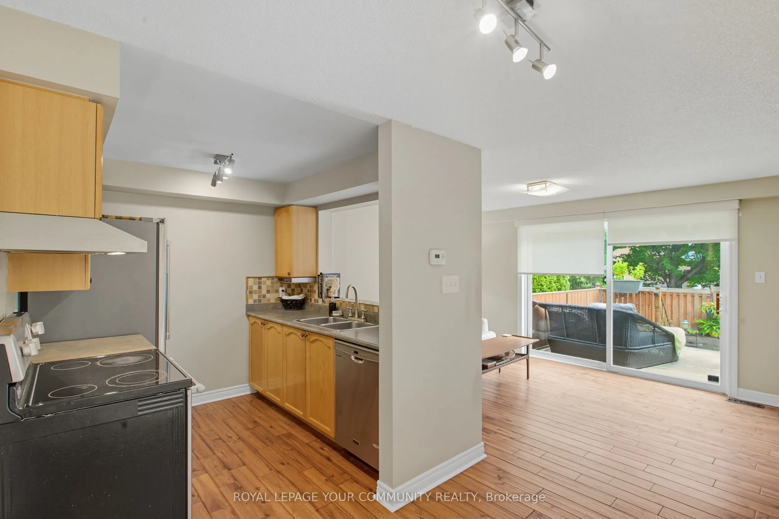 431 Ferndale Drive S