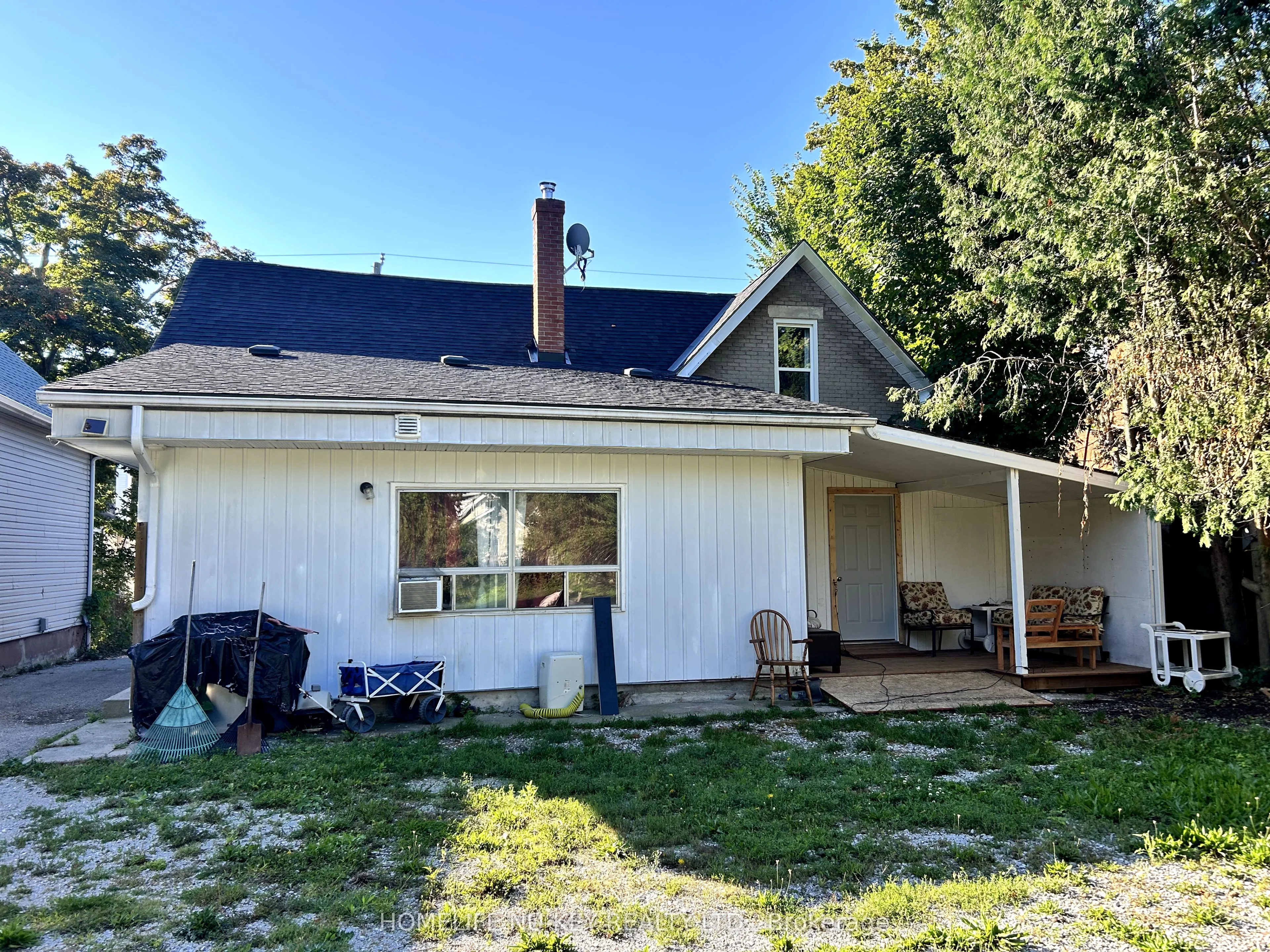 246 Mary Street