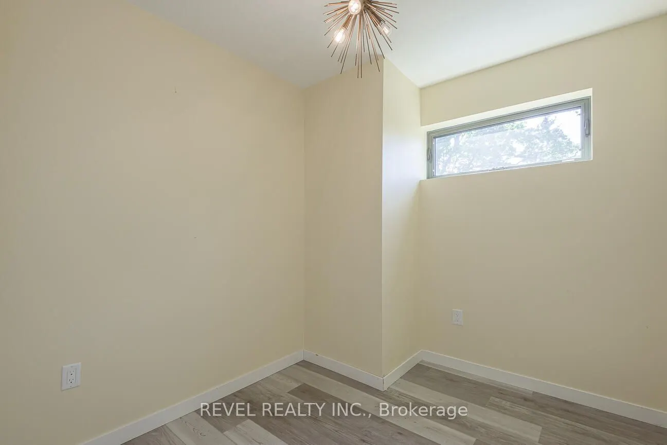 369 Essa Road, #104