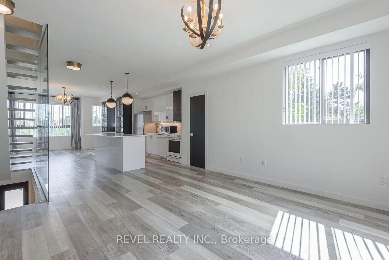 369 Essa Road, #104