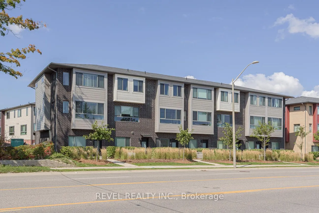 369 Essa Road, #104