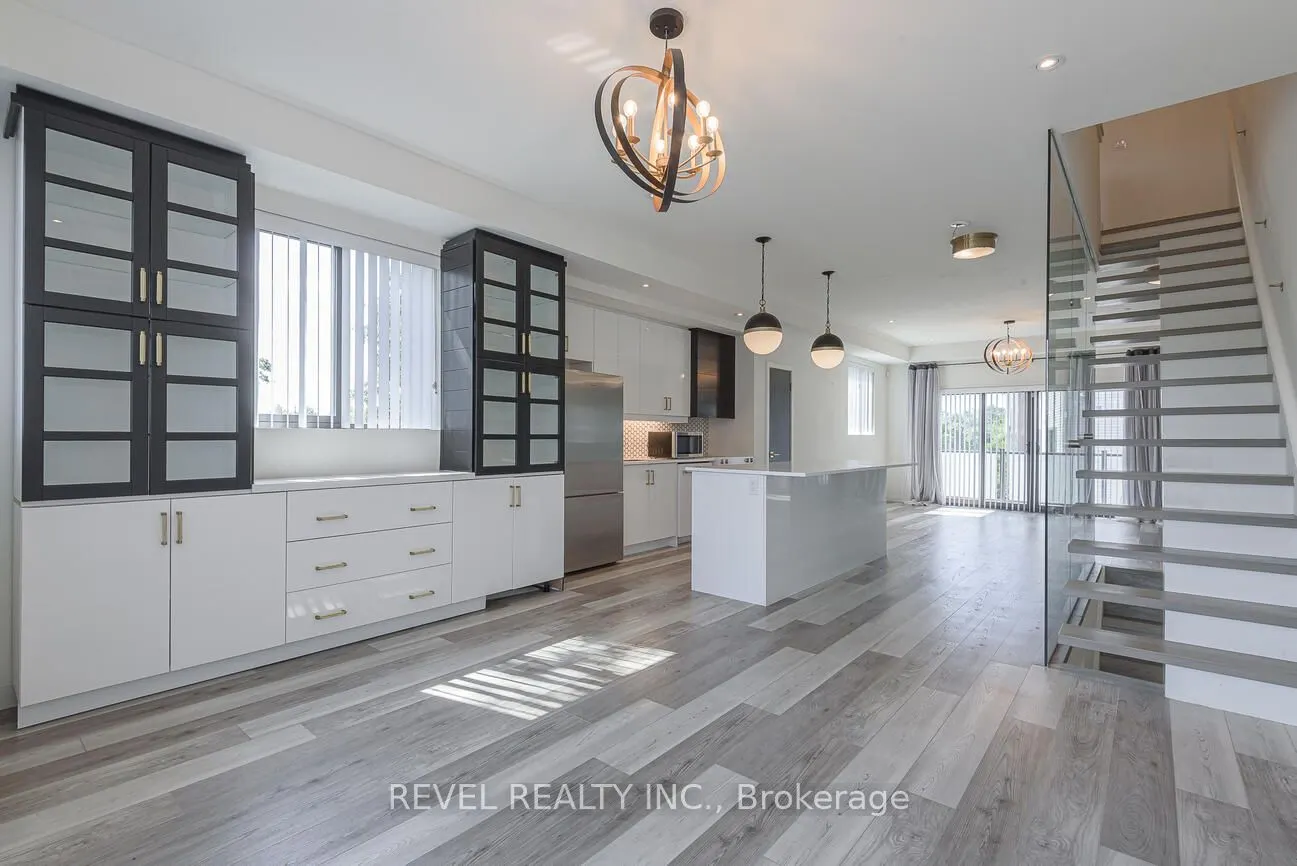 369 Essa Road, #104