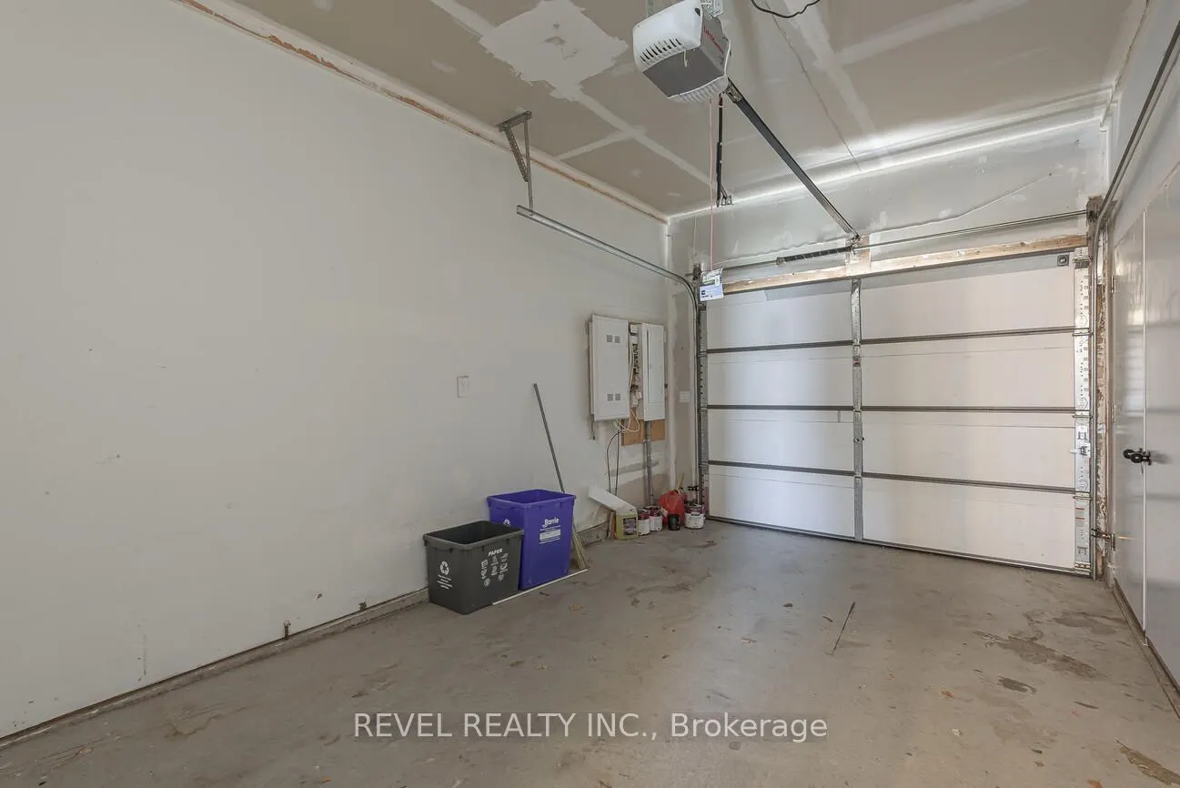 369 Essa Road, #104