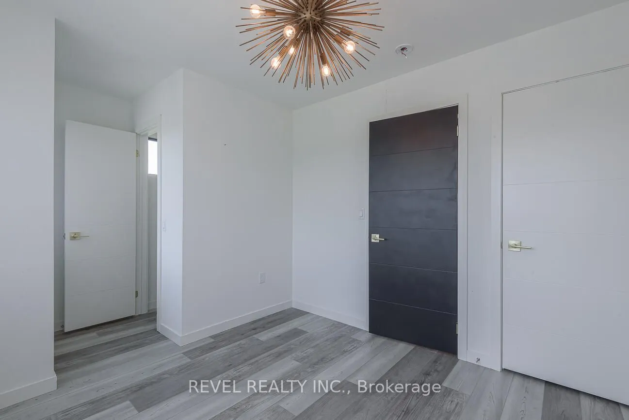 369 Essa Road, #104