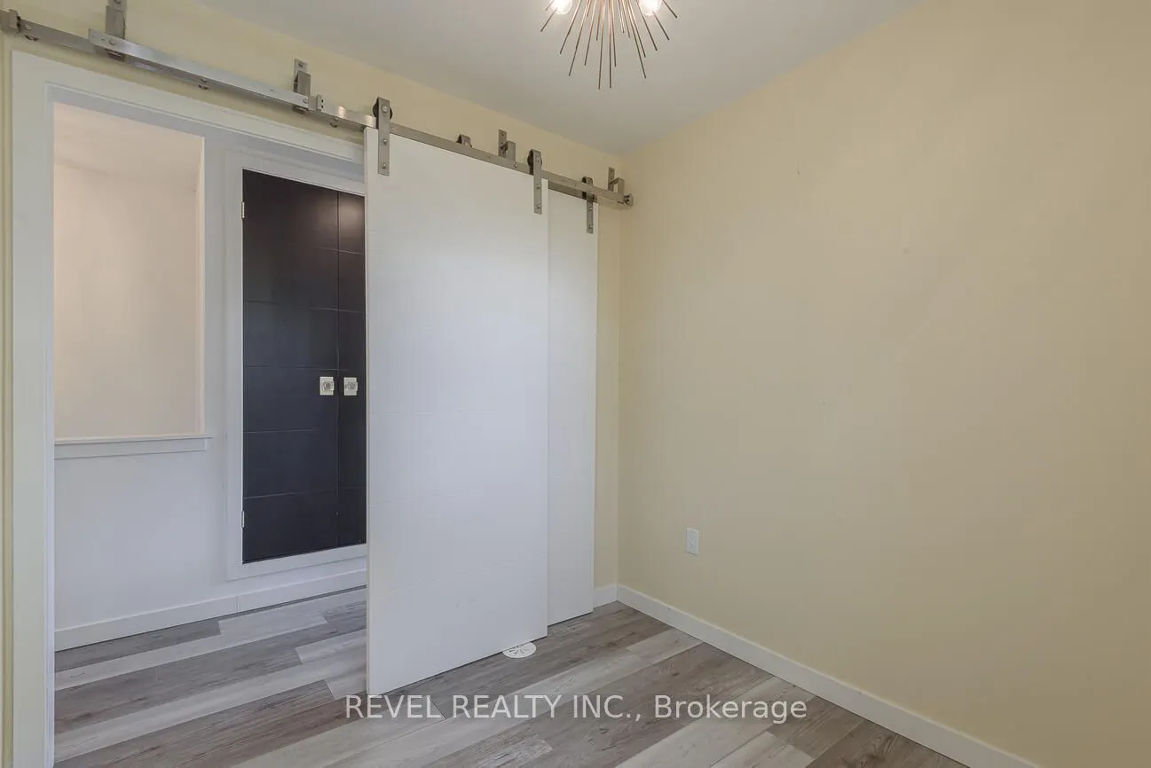 369 Essa Road, #104
