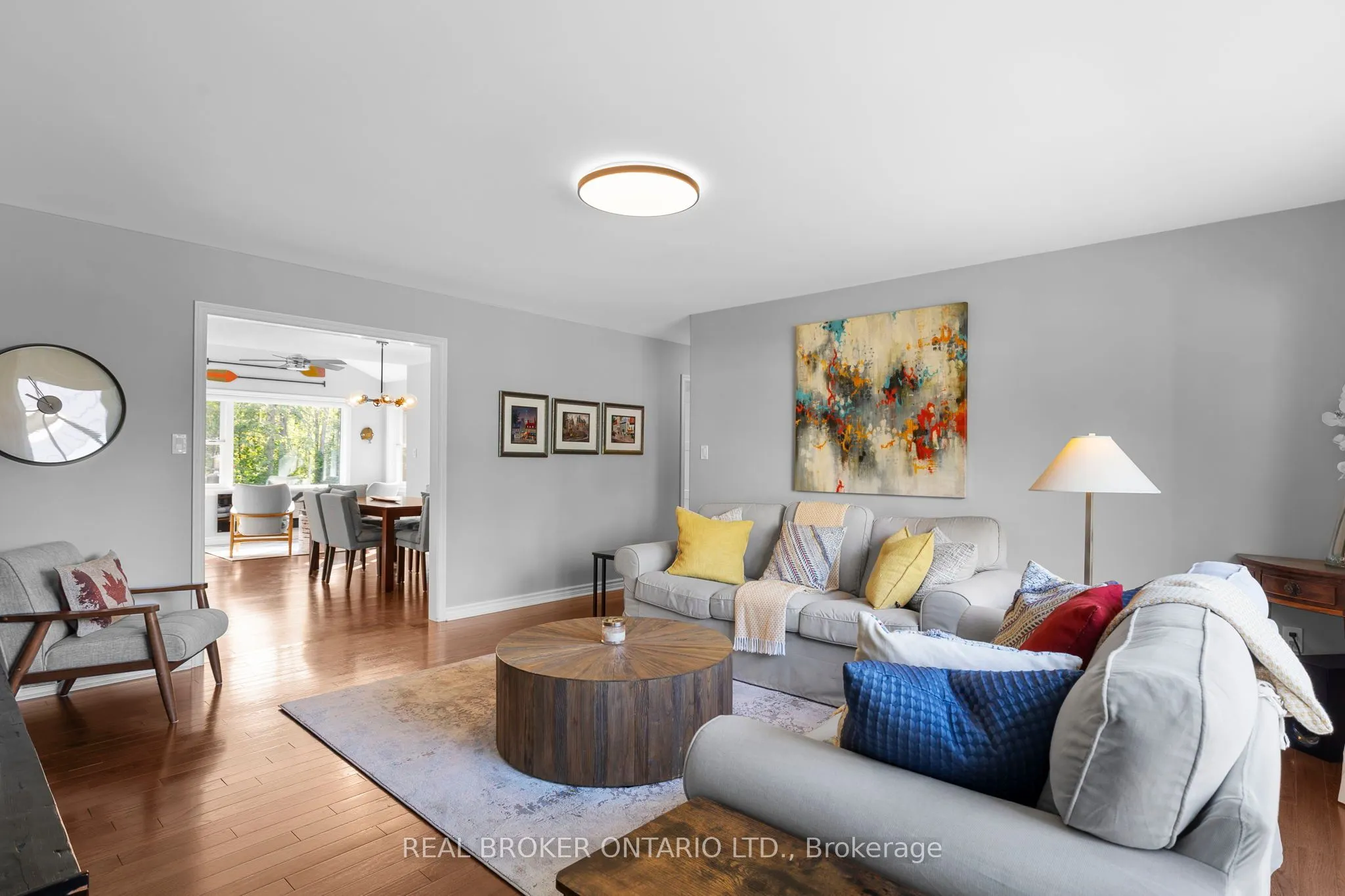 3803 Leo Crescent