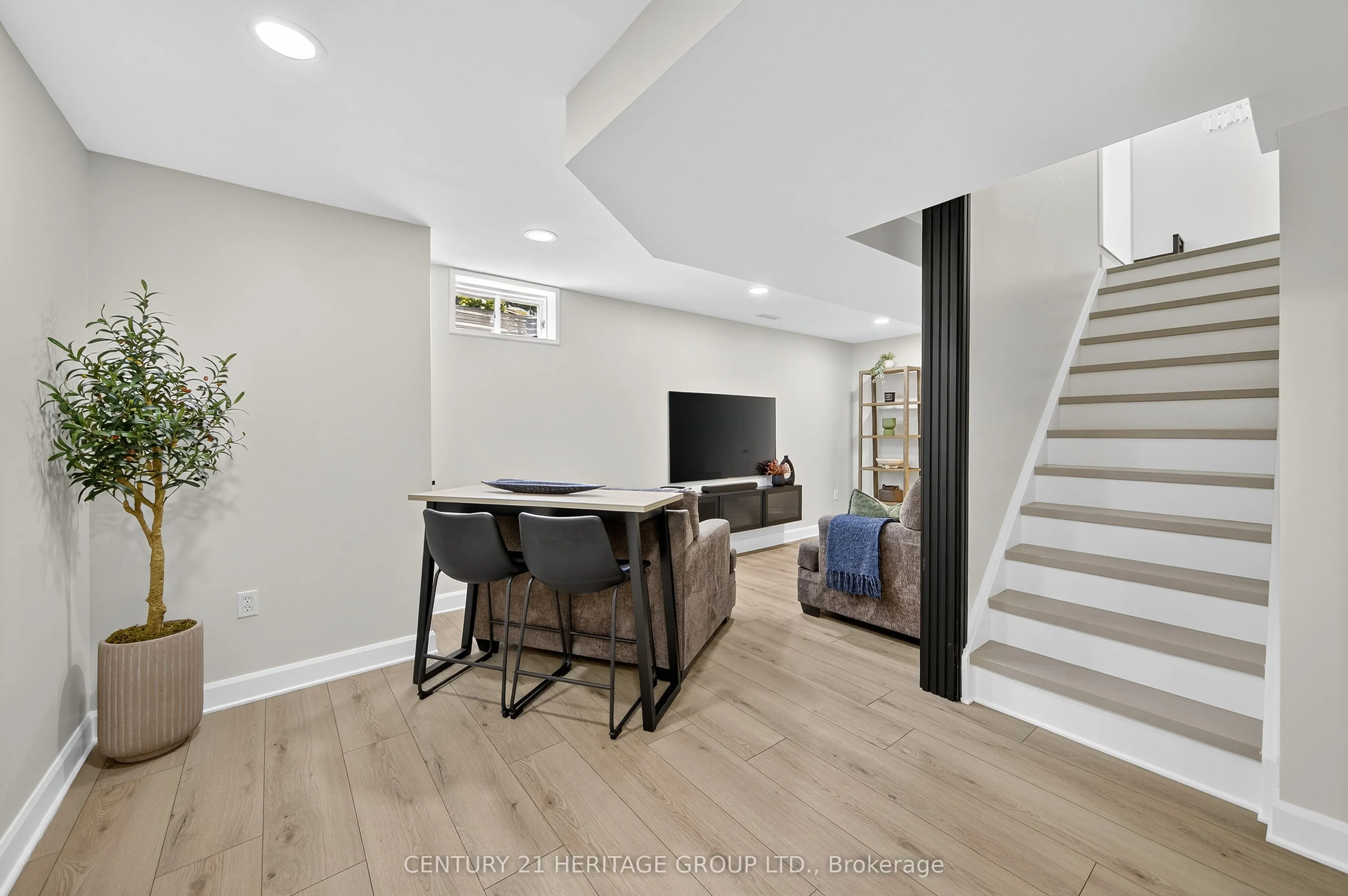 153 Thrushwood Drive