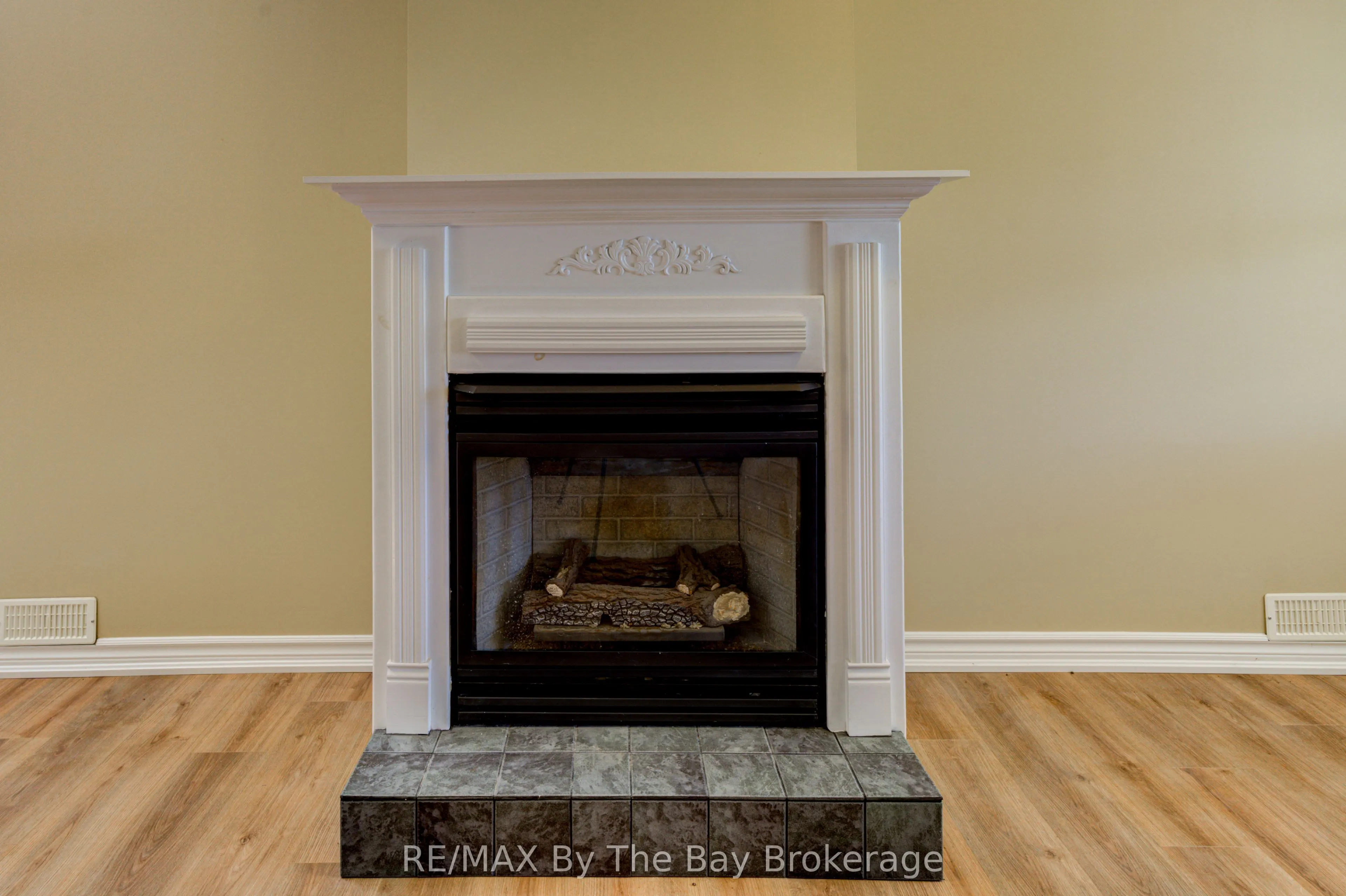 1902 River Road W