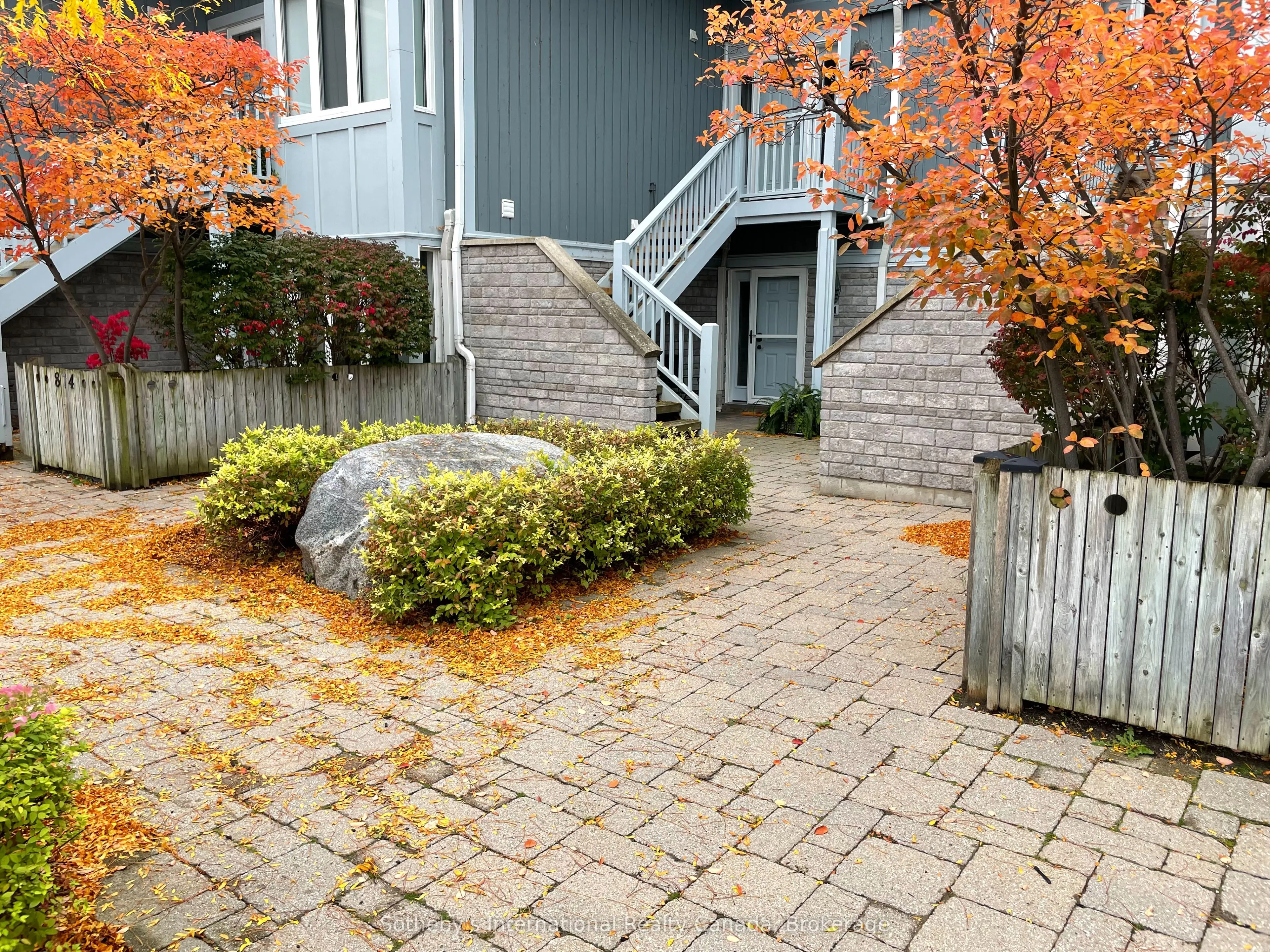 871 SUNCREST Circle, #3