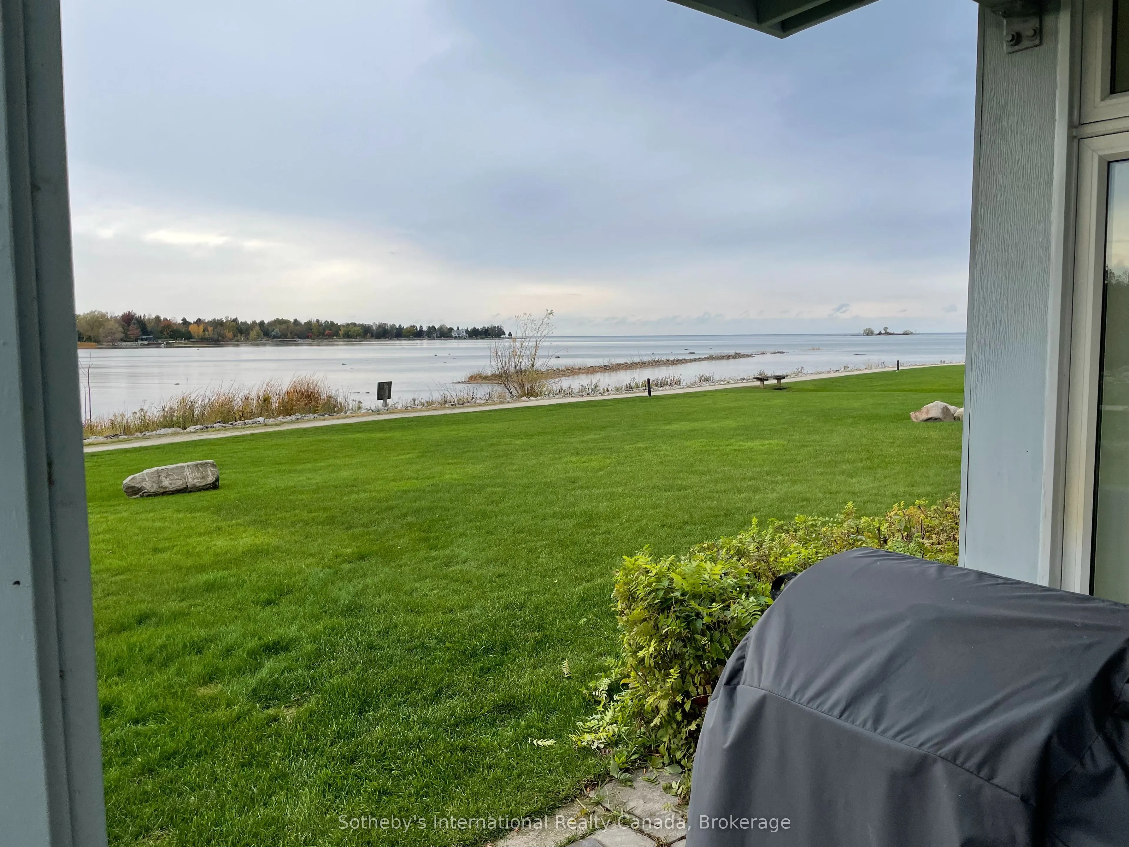 871 SUNCREST Circle, #3
