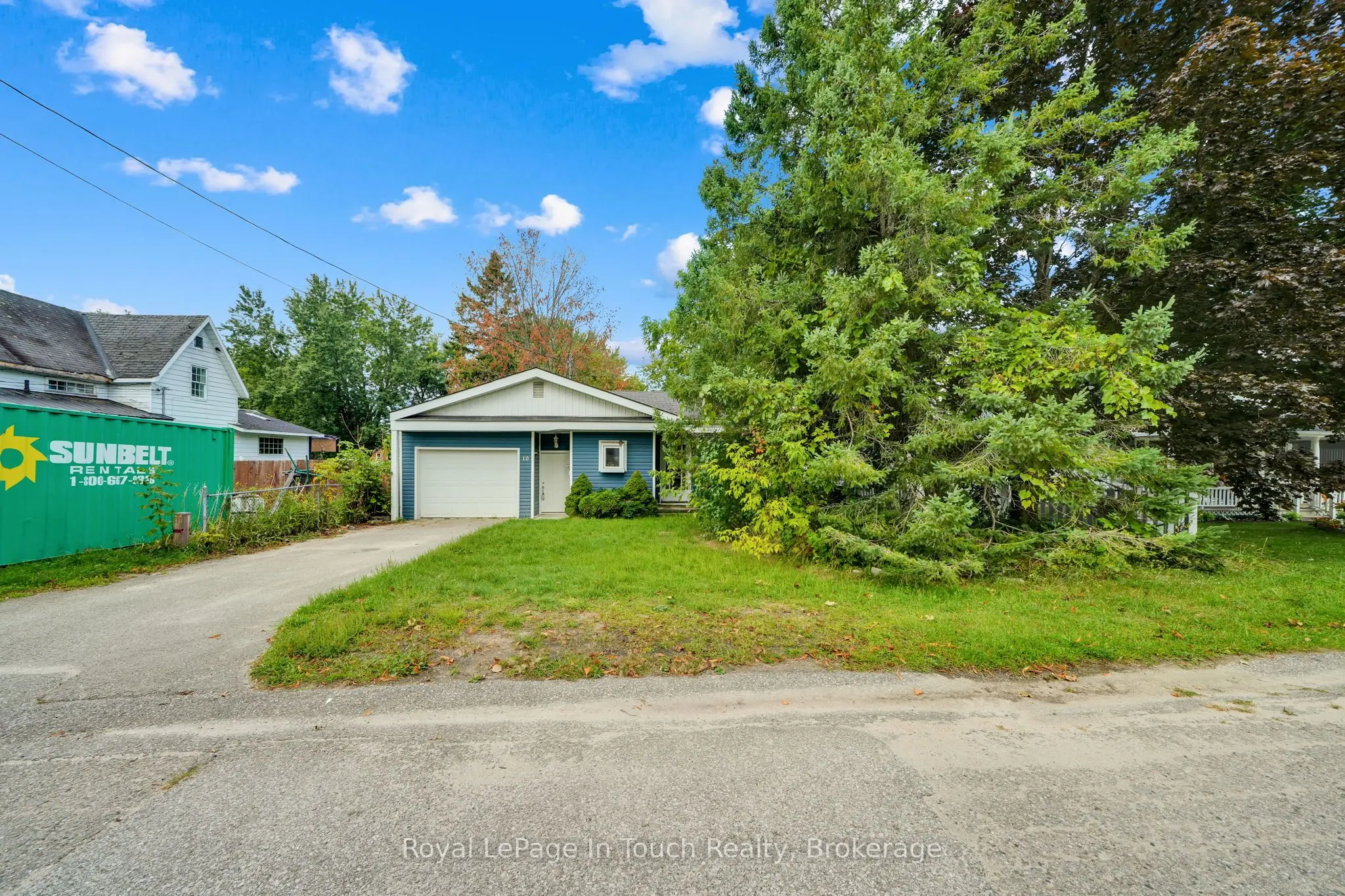 10 Leonard Avenue