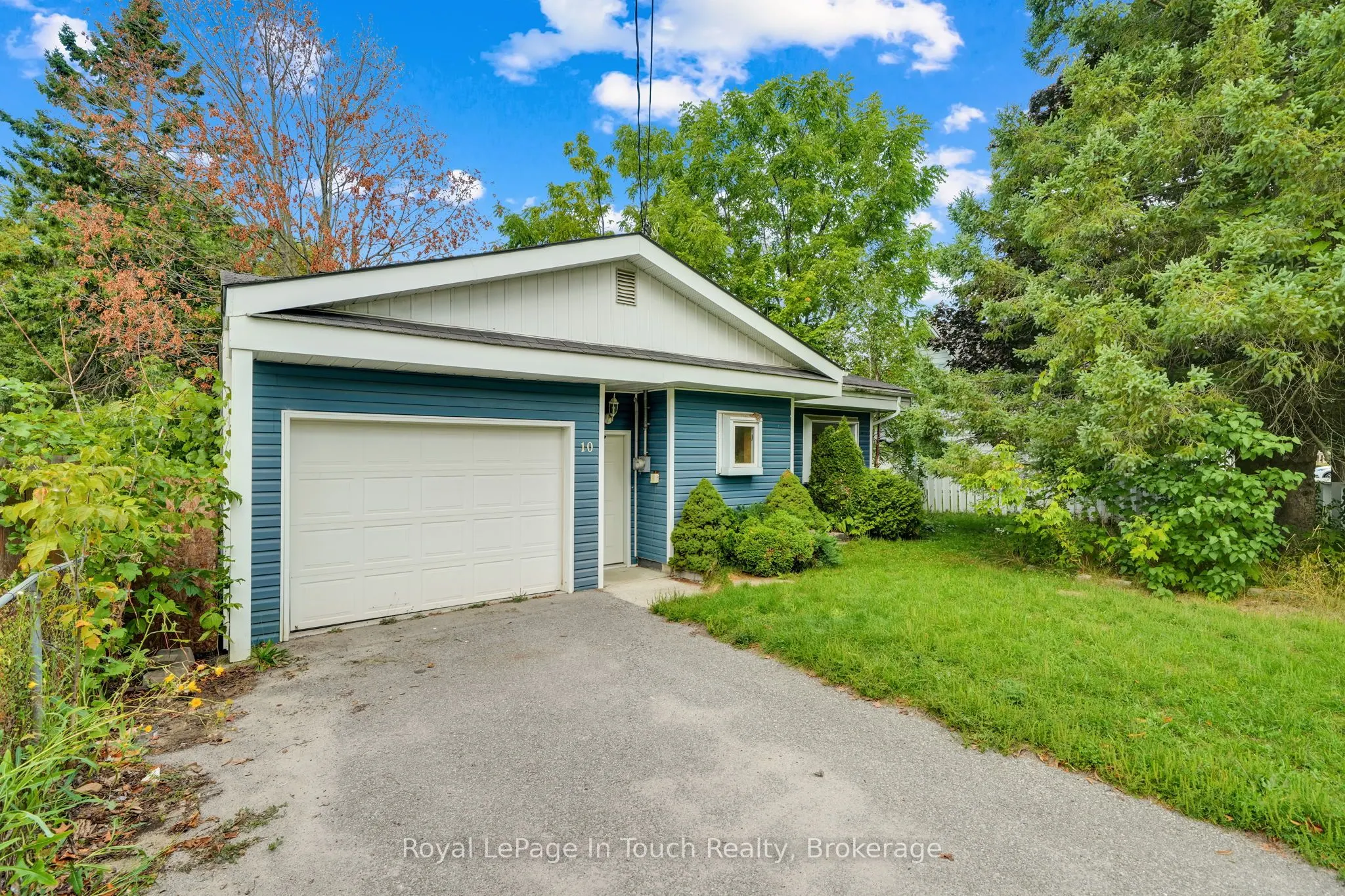 10 Leonard Avenue
