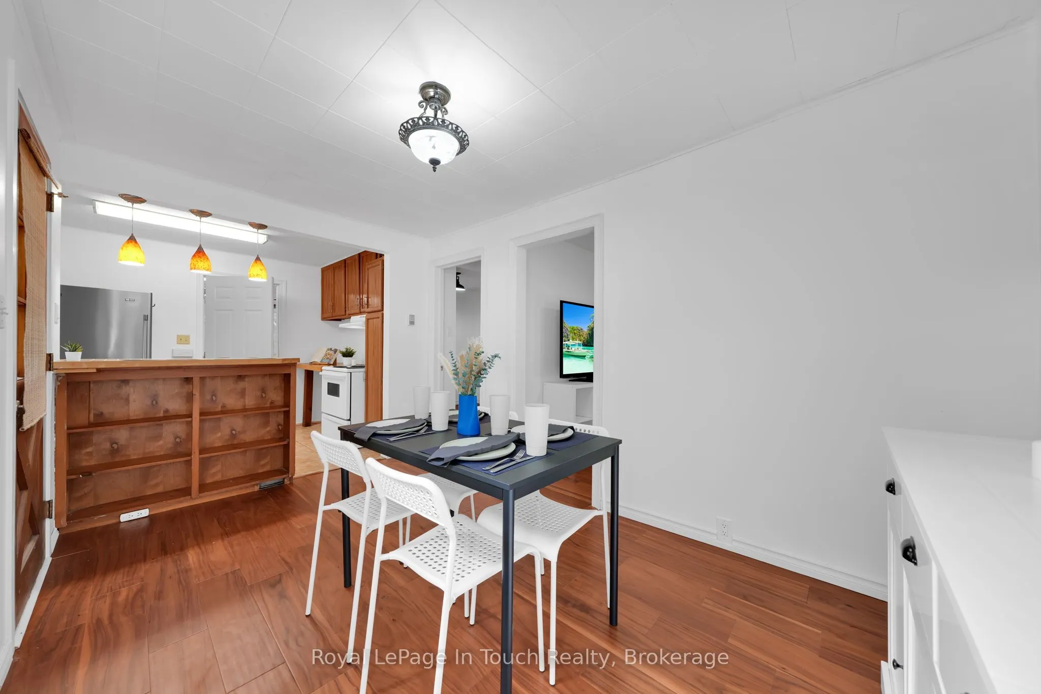 10 Leonard Avenue
