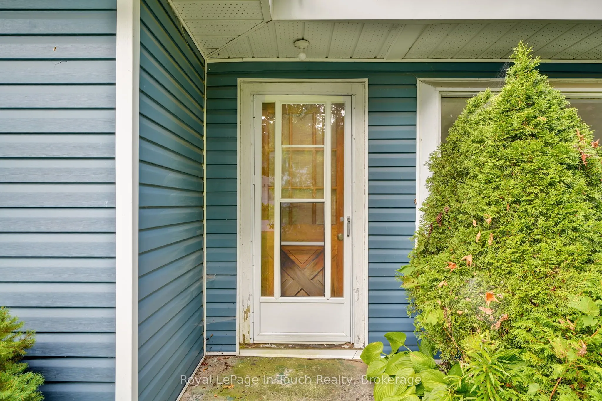 10 Leonard Avenue
