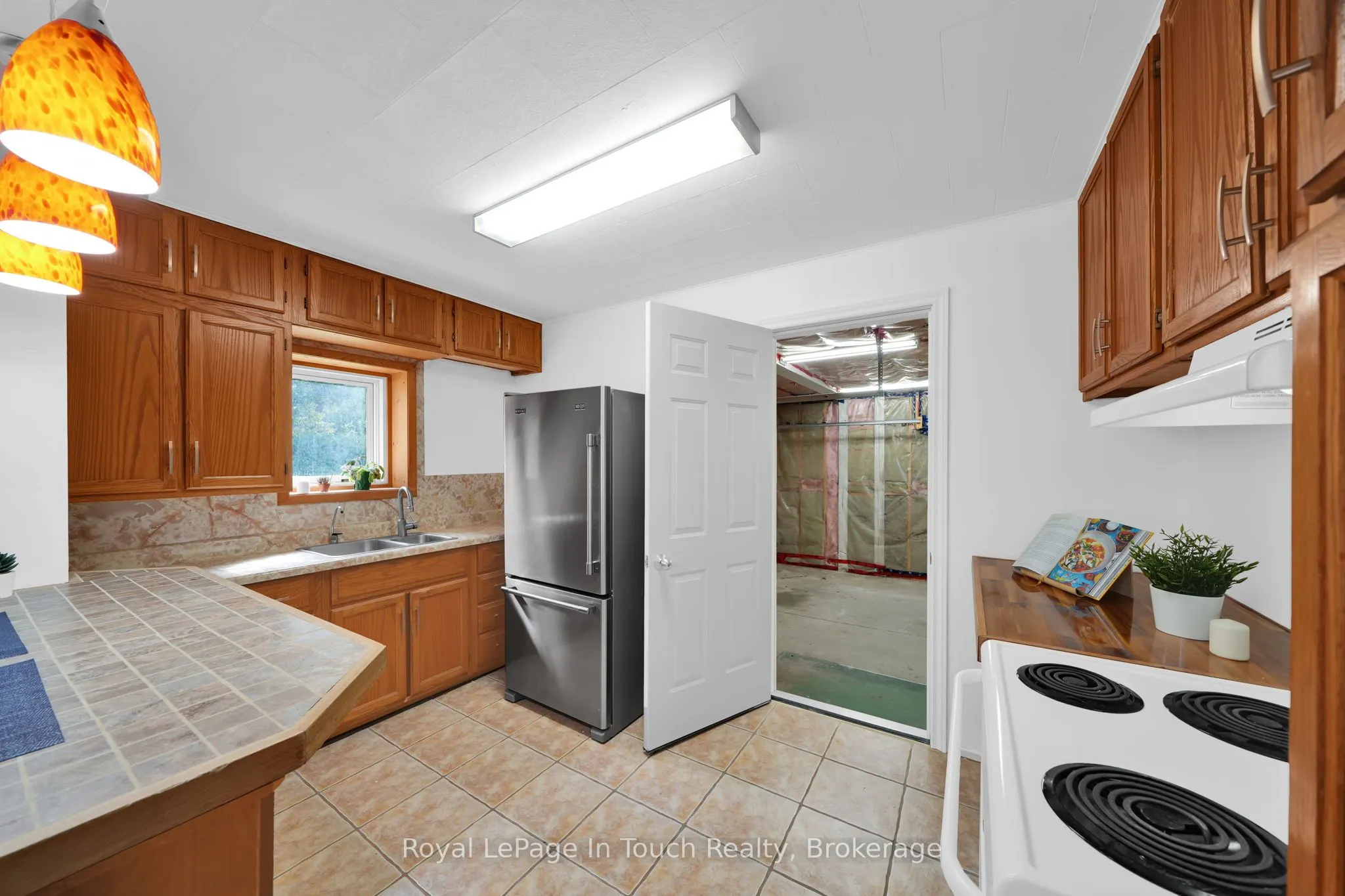 10 Leonard Avenue