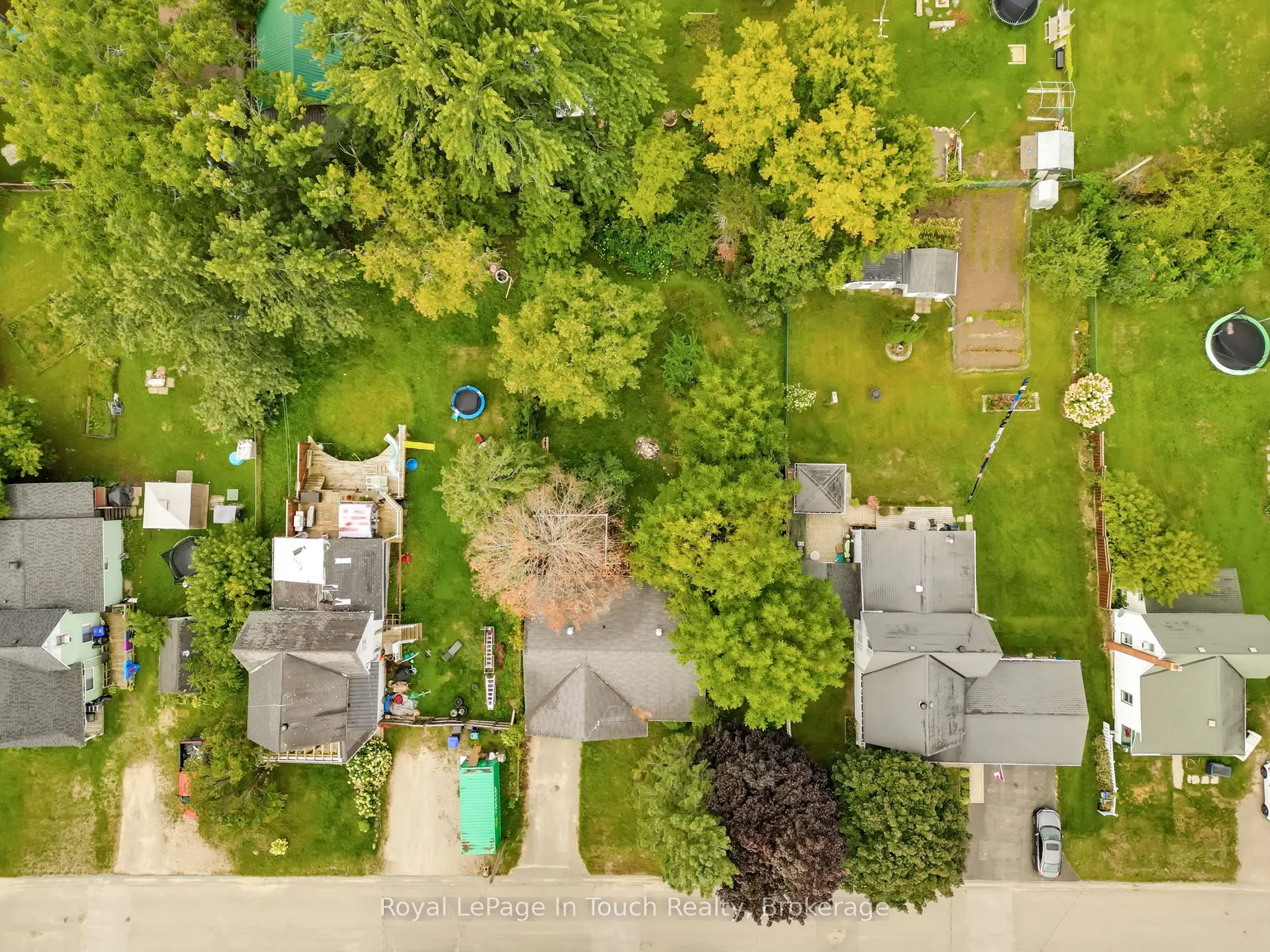 10 Leonard Avenue