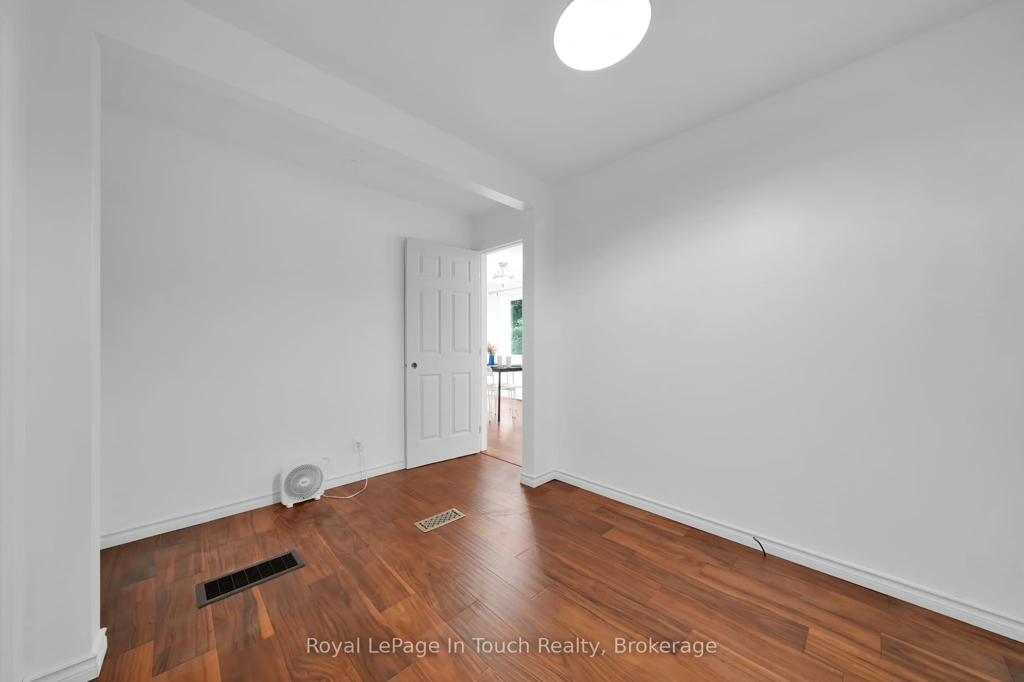 10 Leonard Avenue