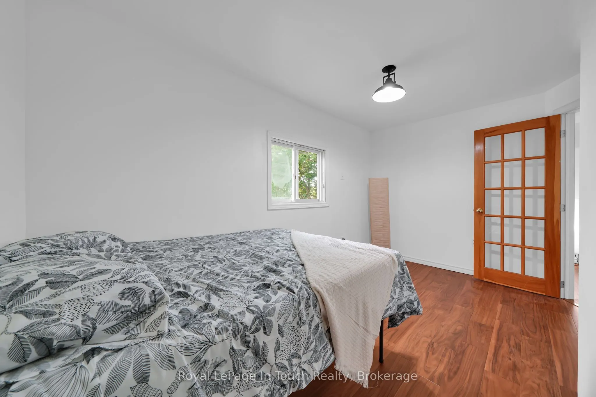10 Leonard Avenue