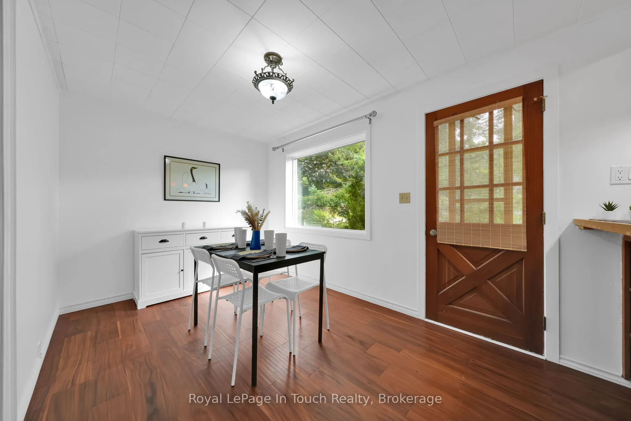10 Leonard Avenue