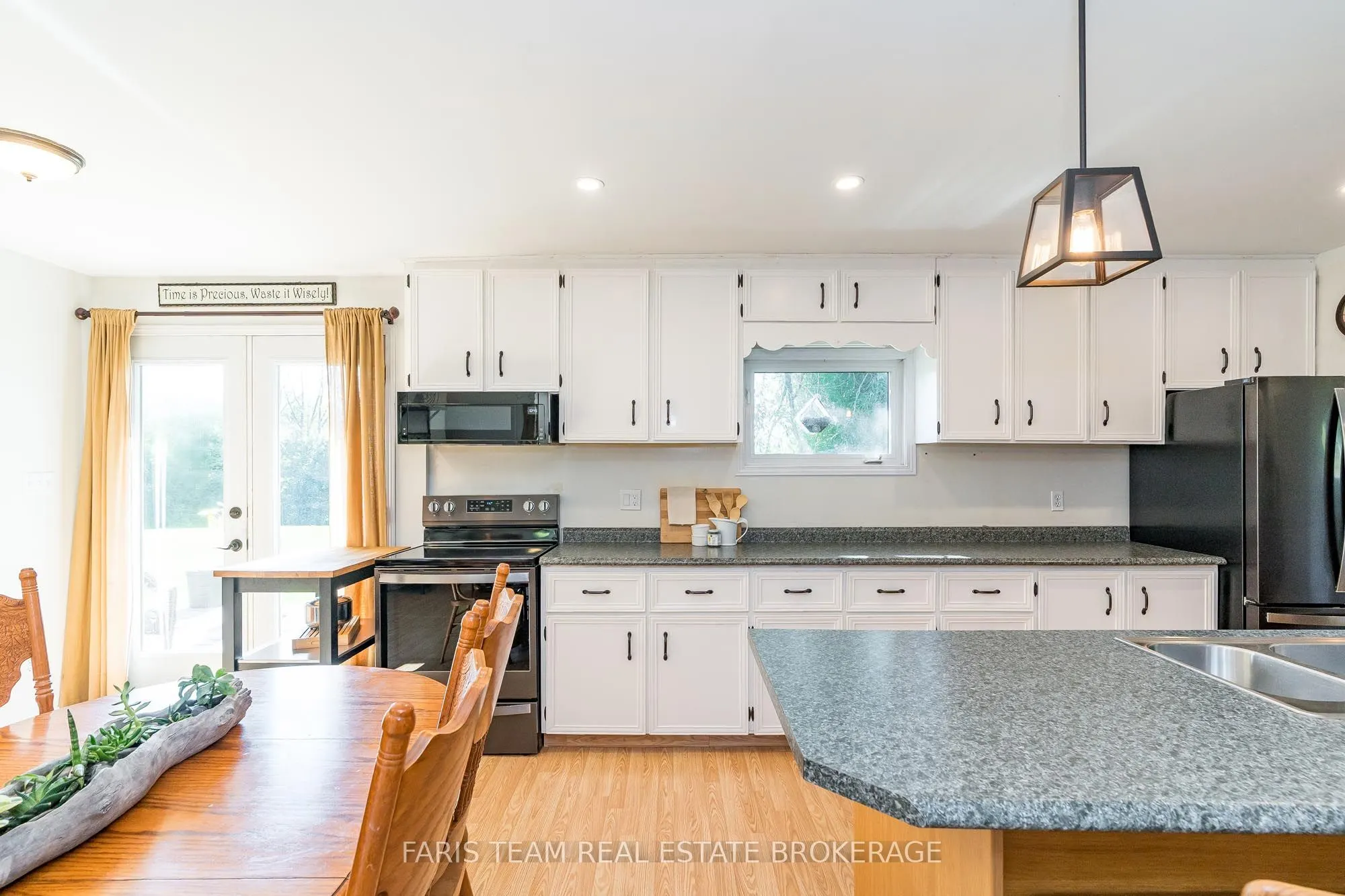 2243 Anderson Line