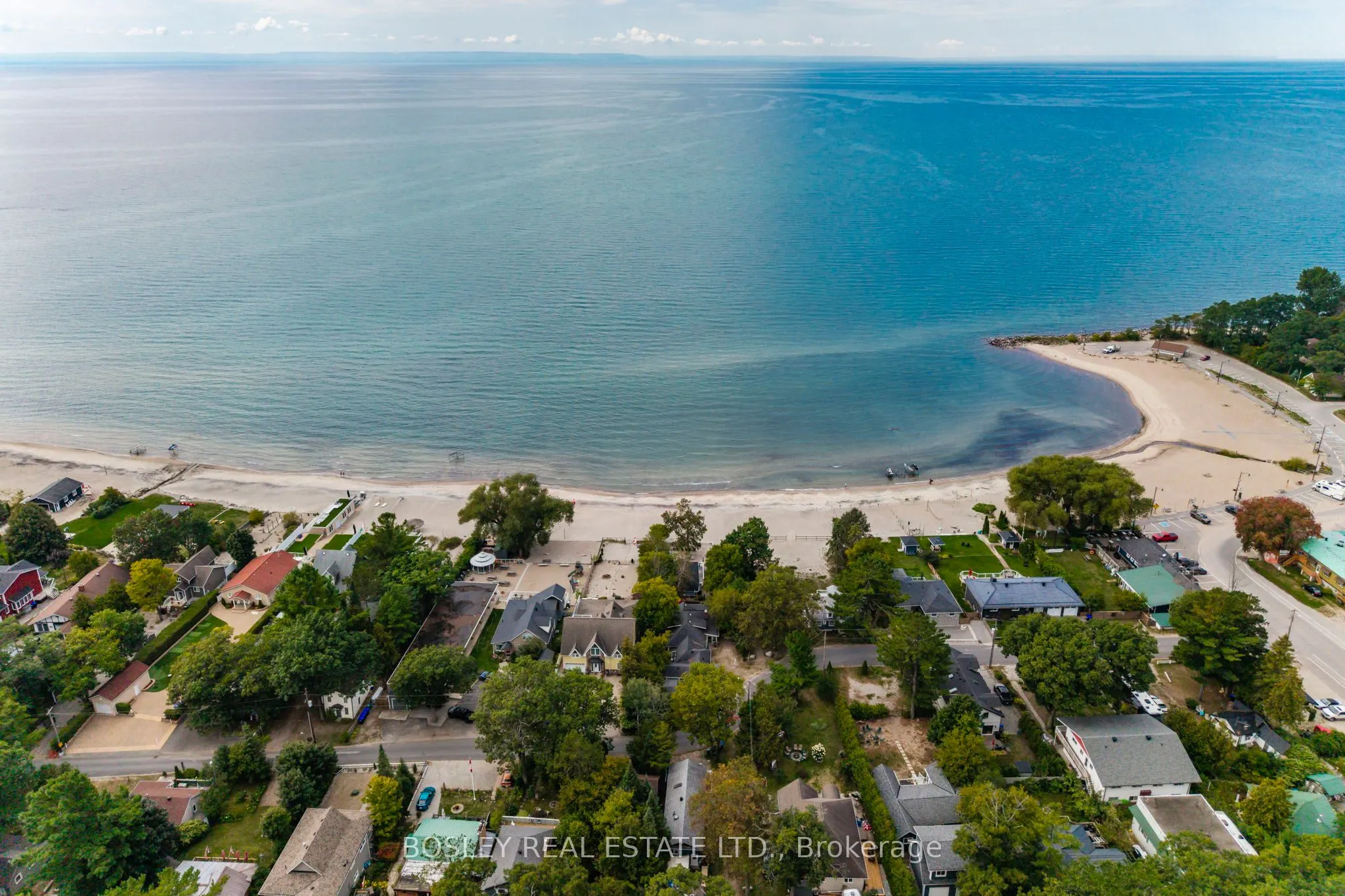 18 Tiny Beaches Road S