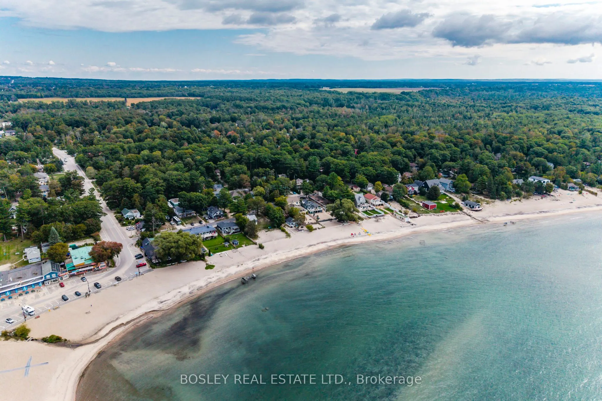 18 Tiny Beaches Road S