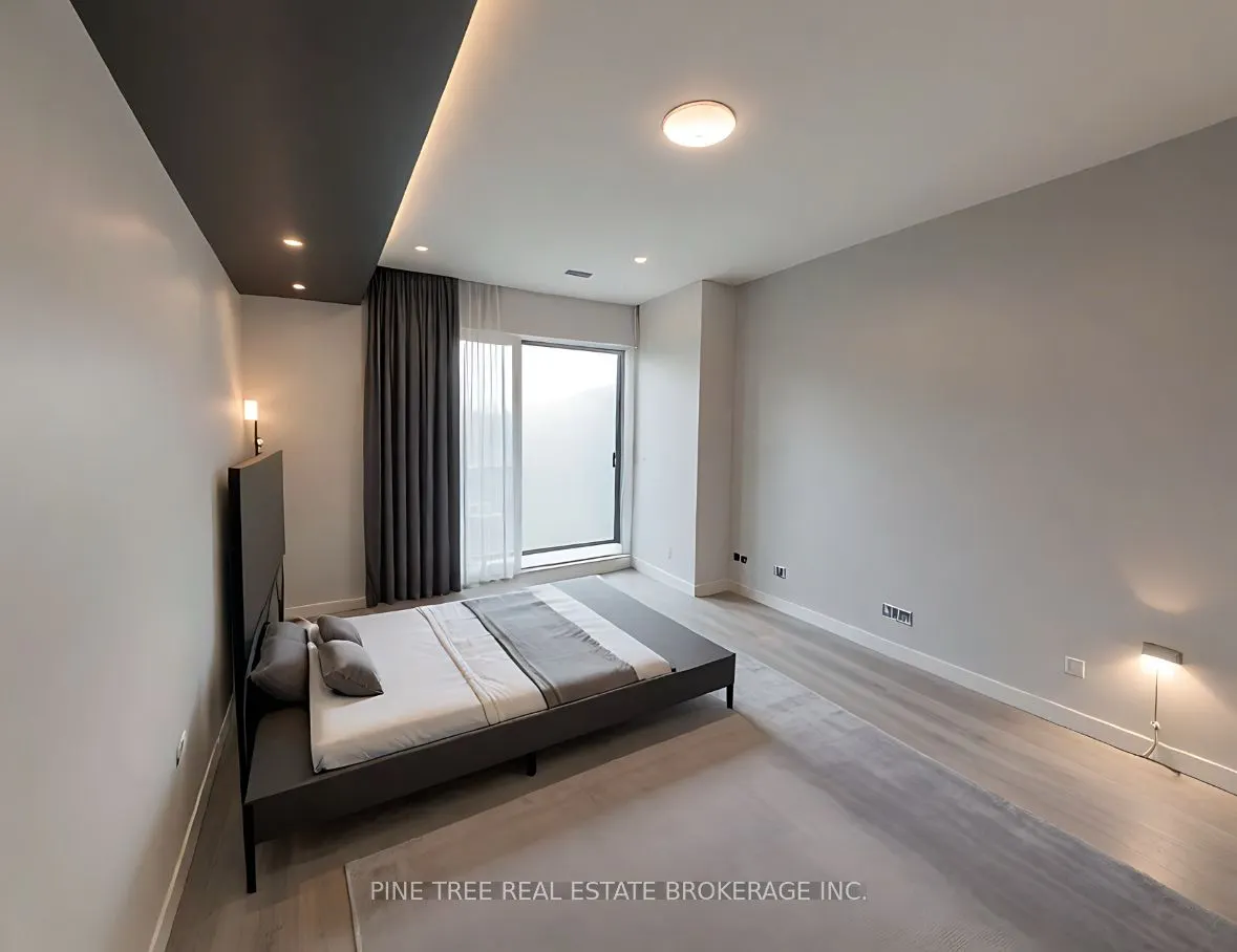720 Yonge Street, #205