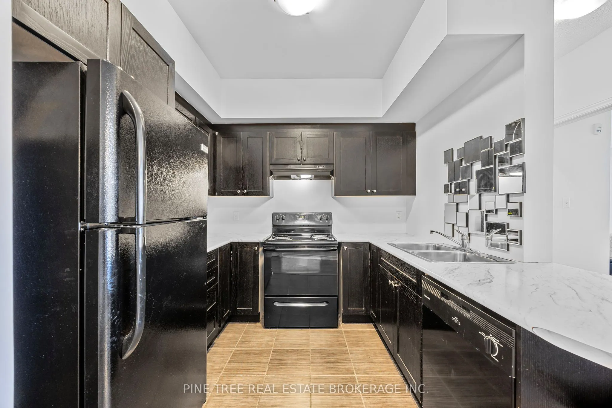 720 Yonge Street, #205