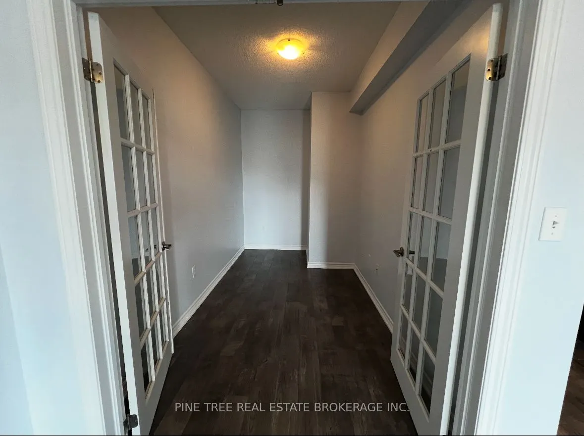 720 Yonge Street, #205