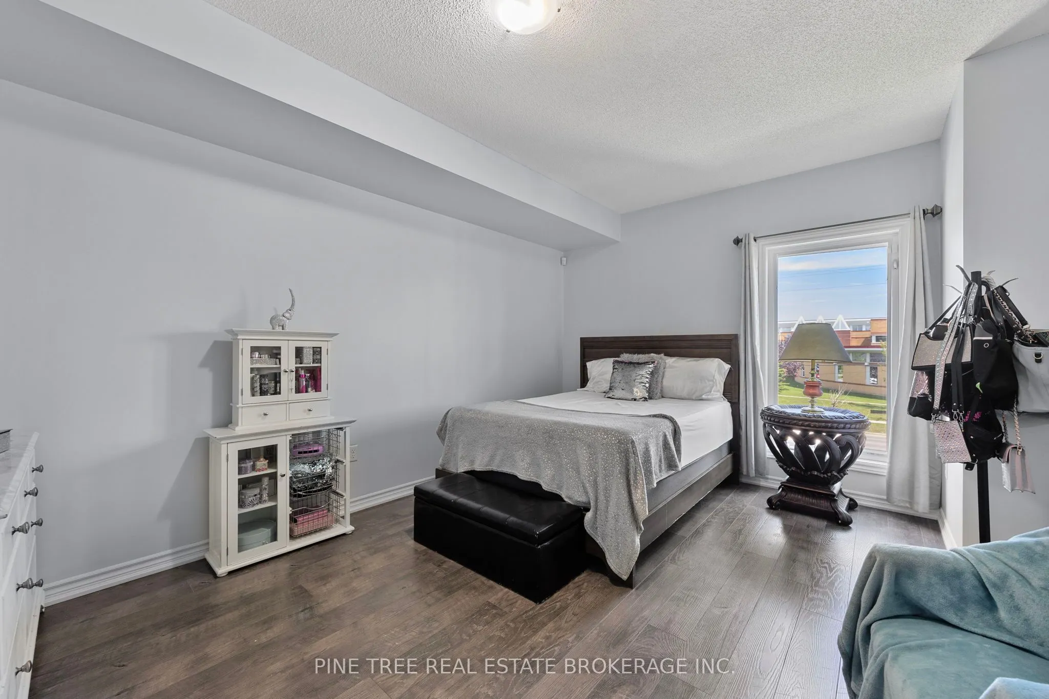 720 Yonge Street, #205
