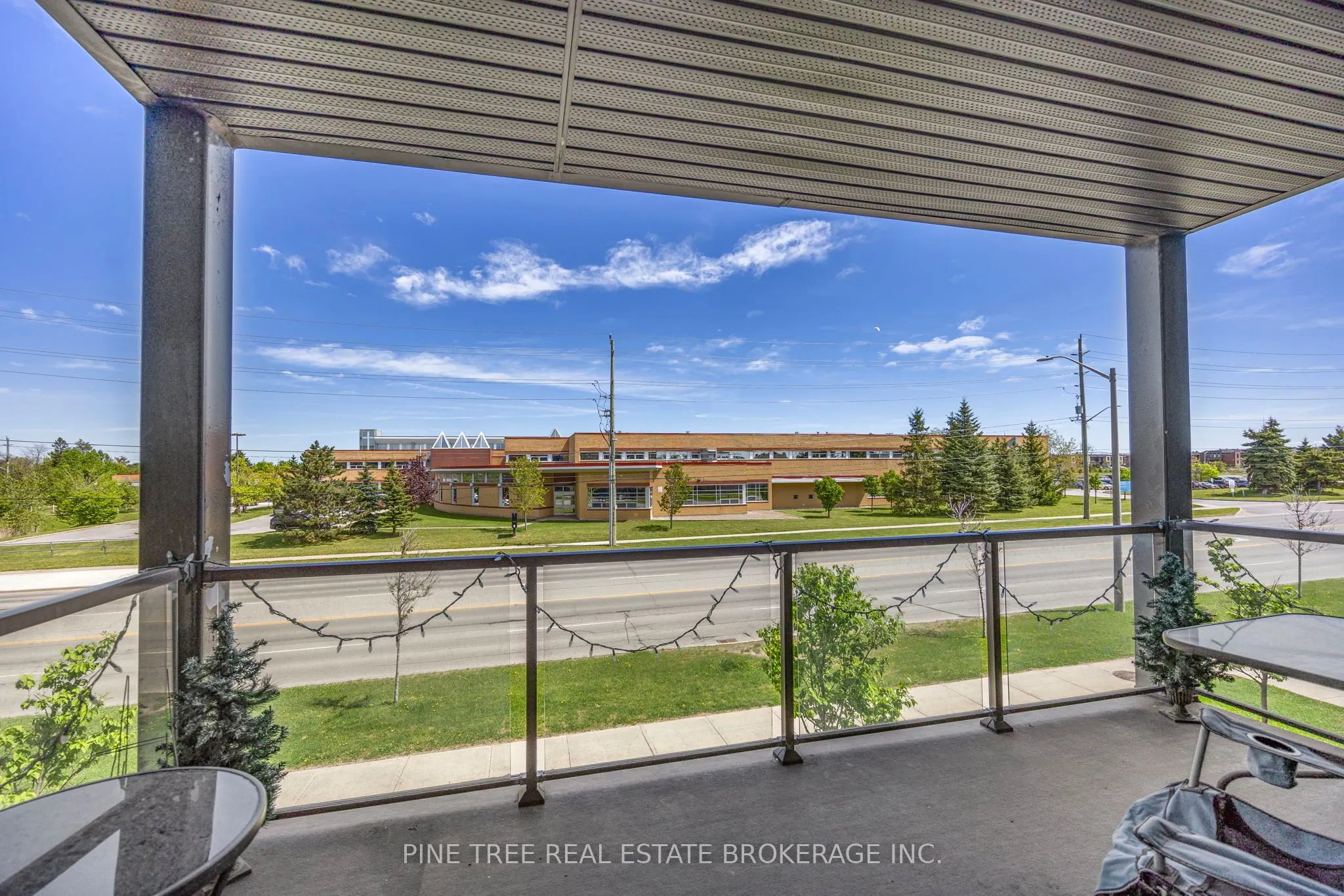 720 Yonge Street, #205