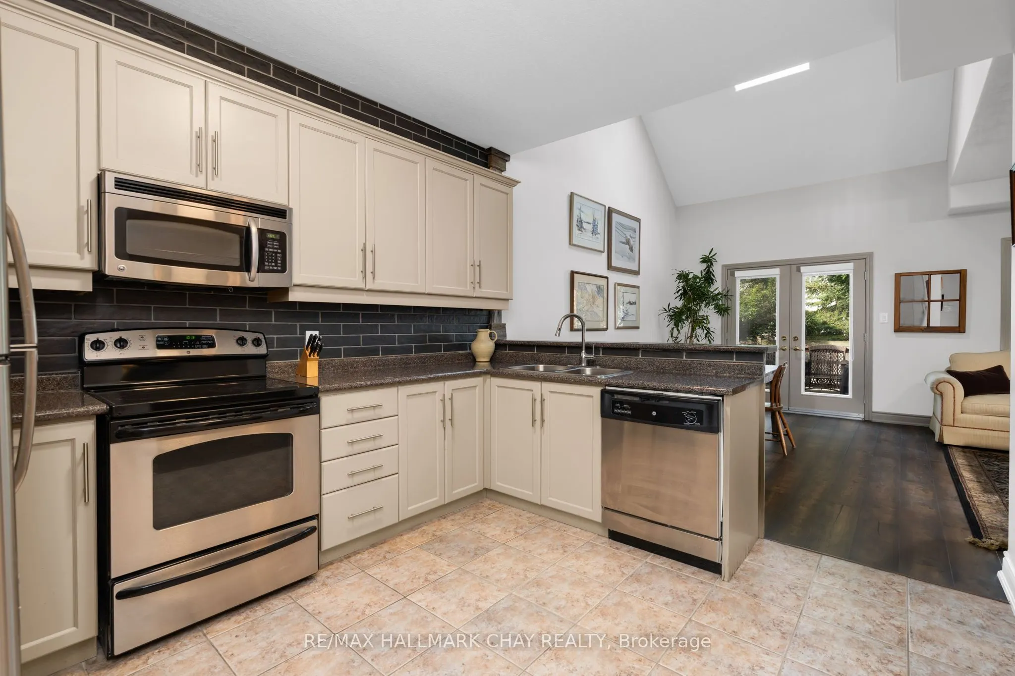 125 Huronia Road, #20