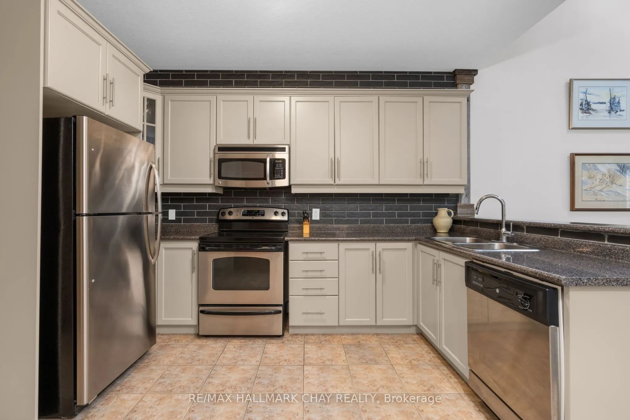 125 Huronia Road, #20