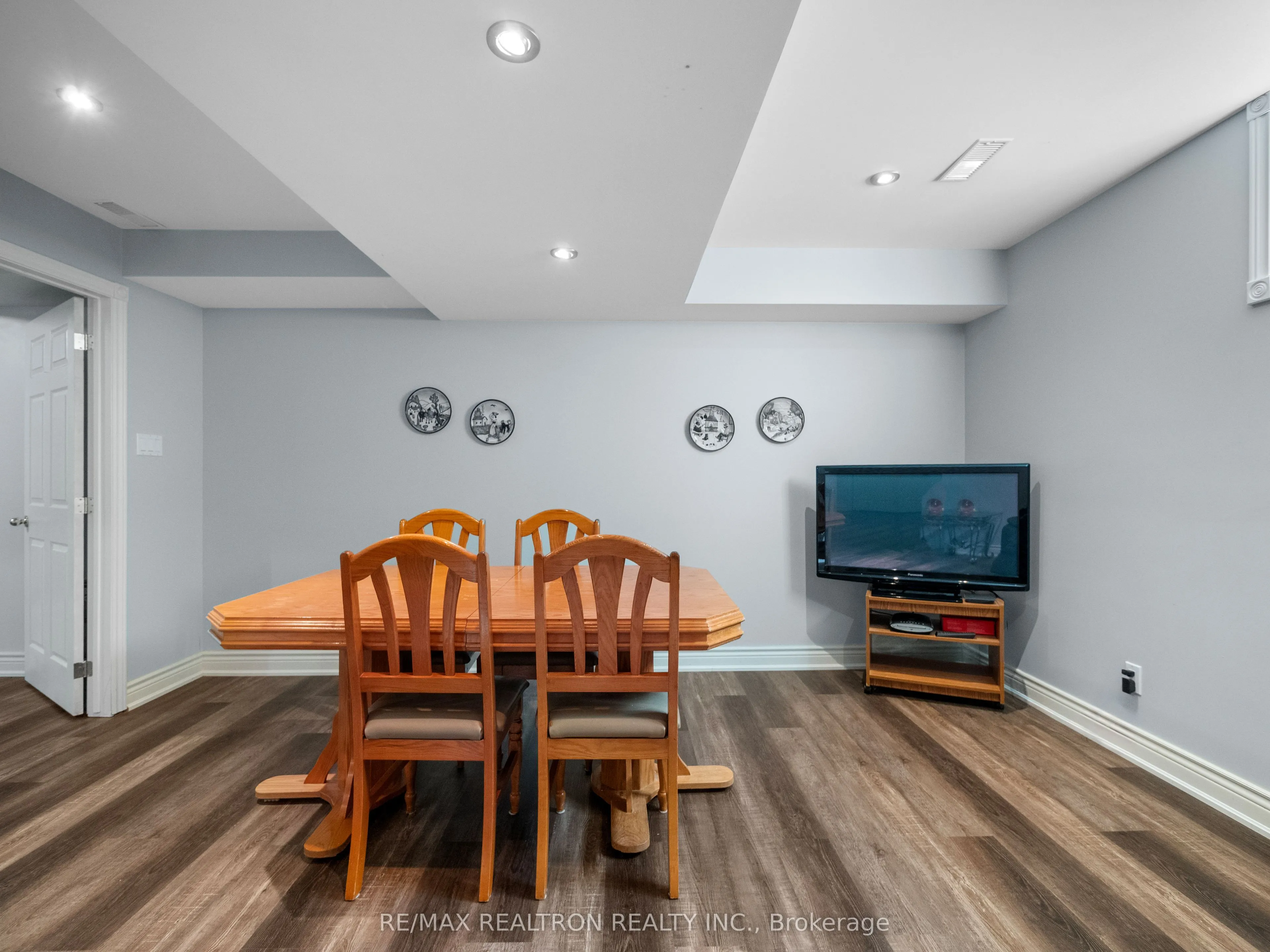 45 White Elm Road