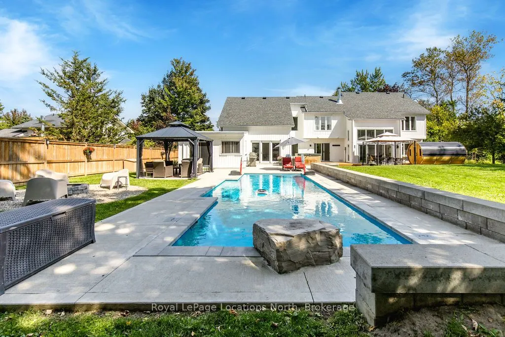 16 HOMESTEAD Drive