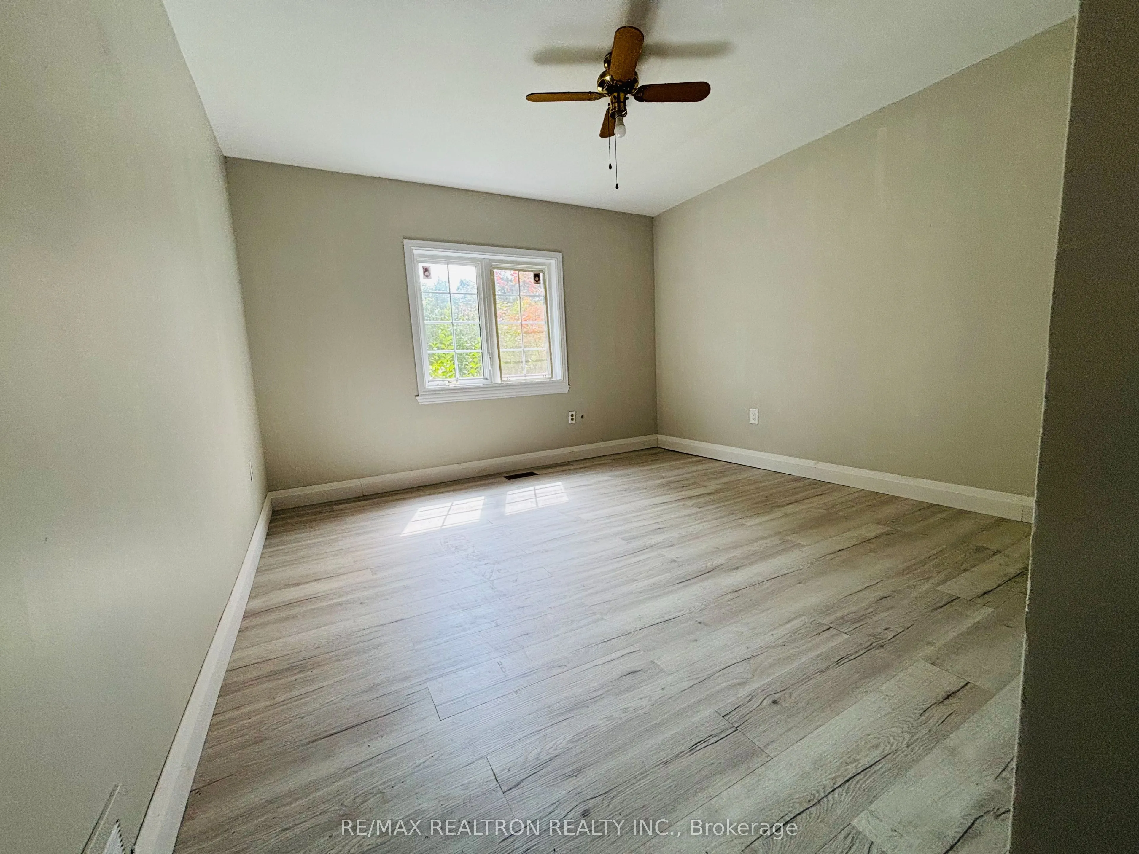 850 Lockhart Road
