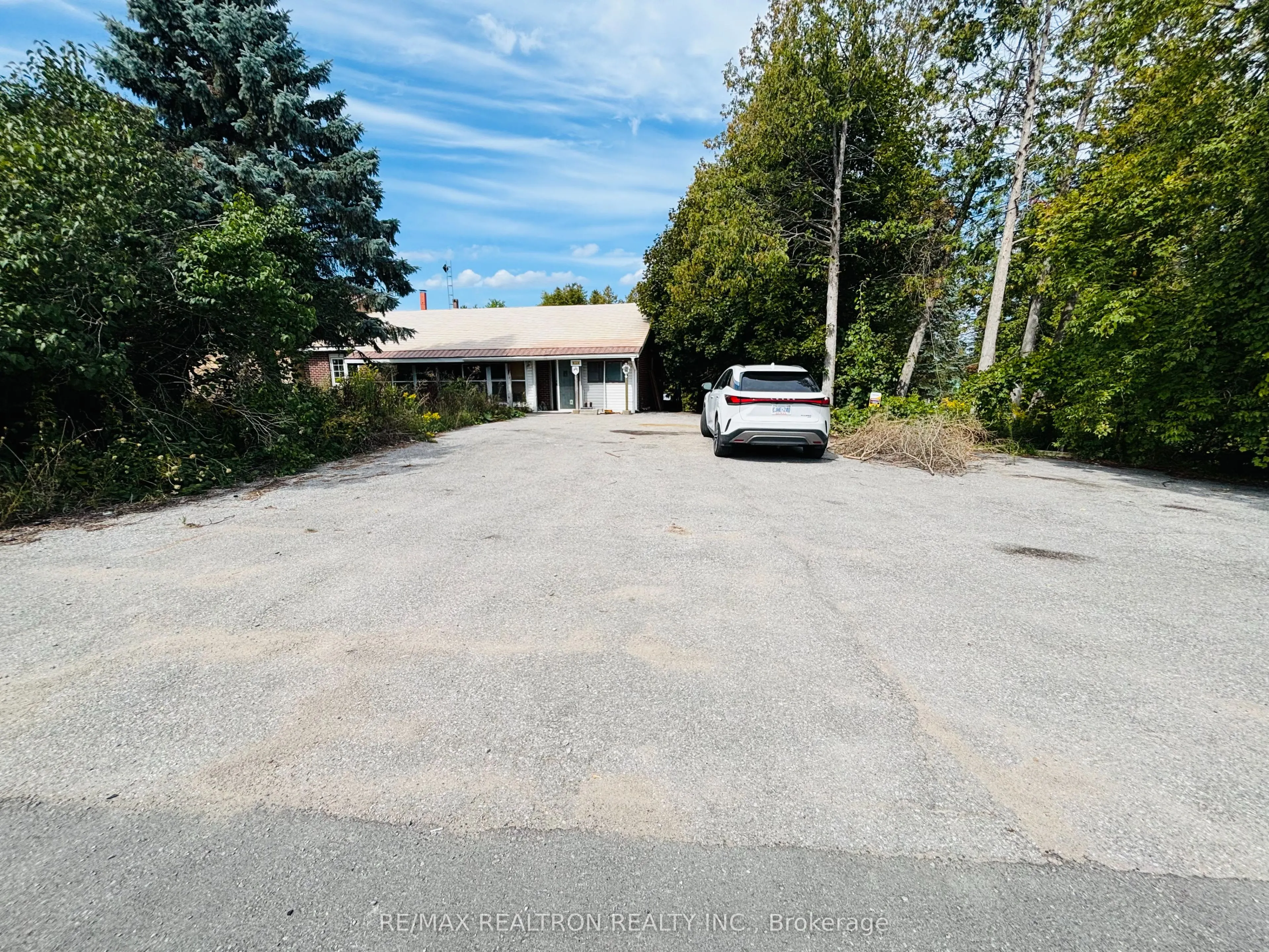850 Lockhart Road