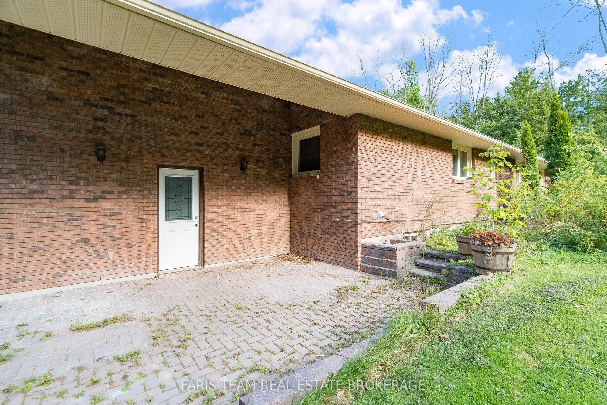 2 Bayside Avenue