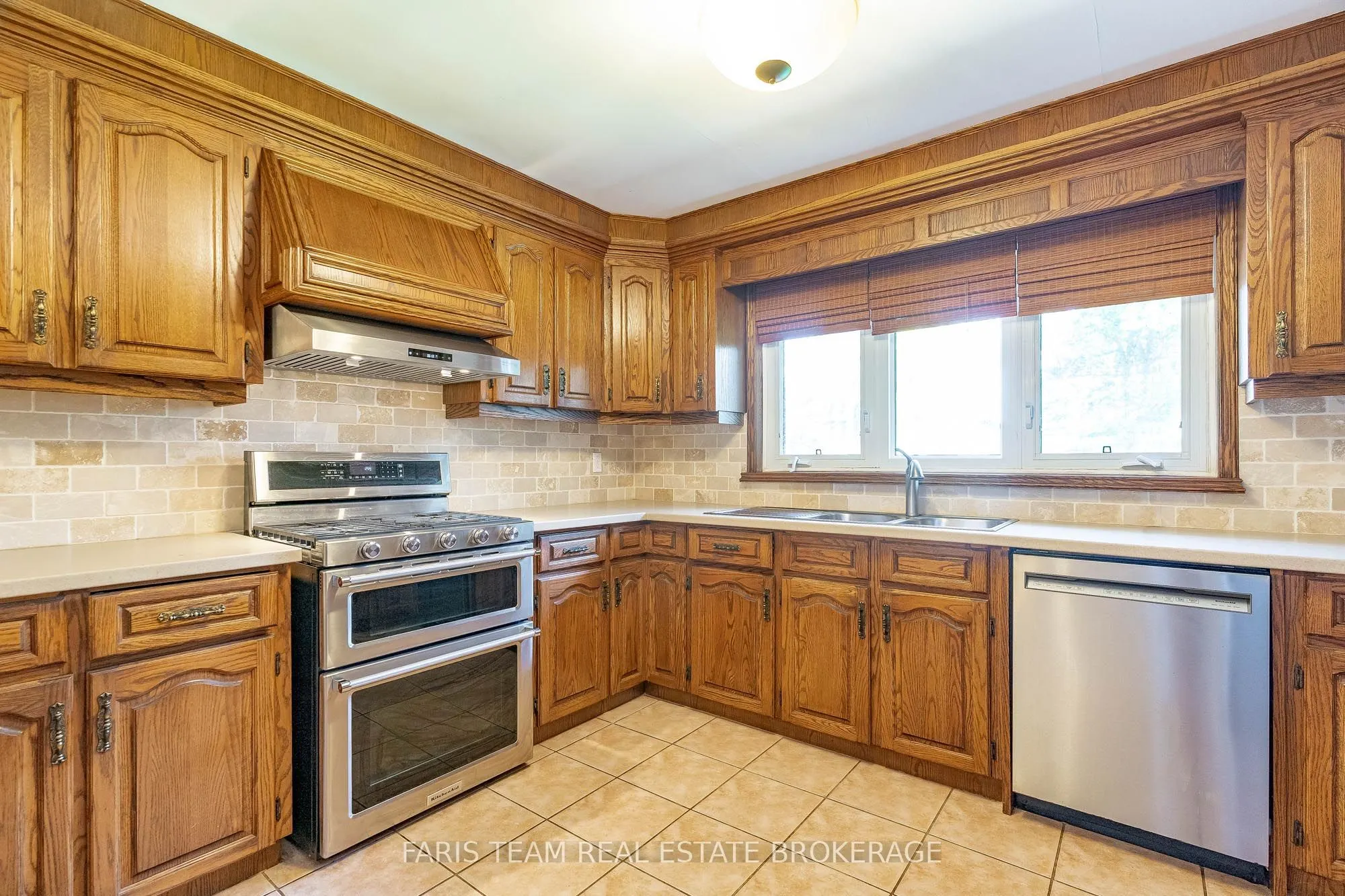 2 Bayside Avenue