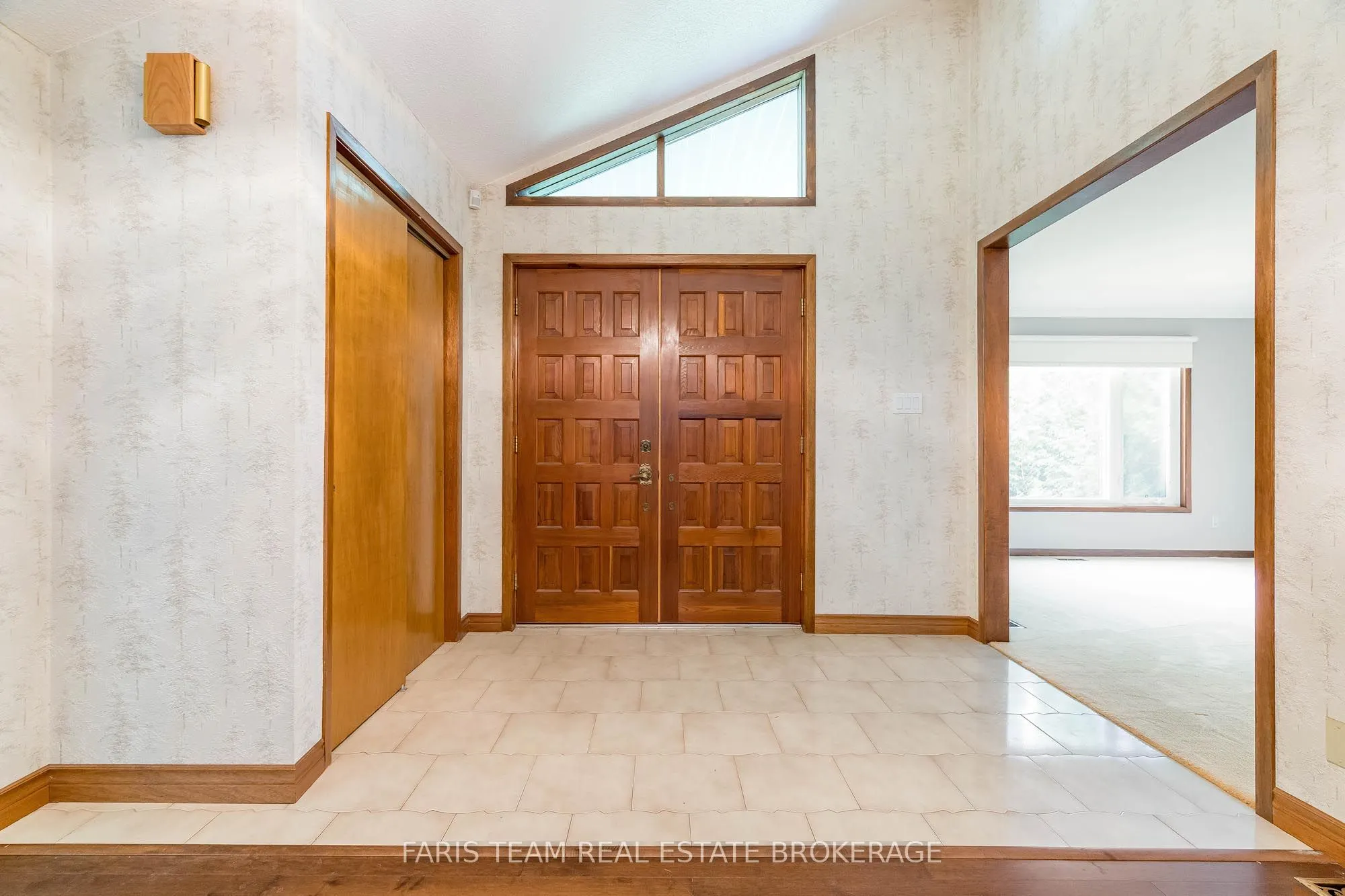 2 Bayside Avenue