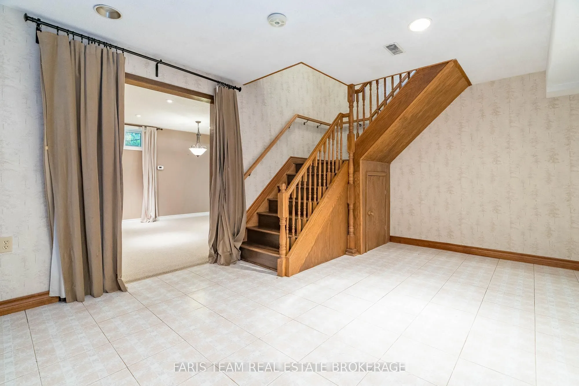2 Bayside Avenue