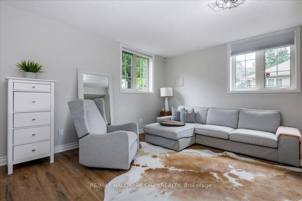 32 Forest Hill Drive