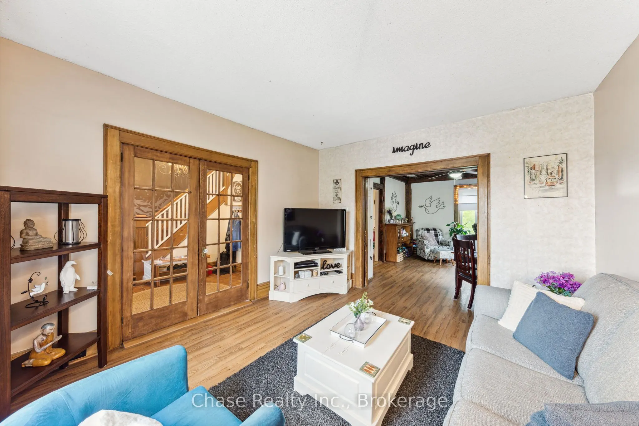 746 Sixth Avenue