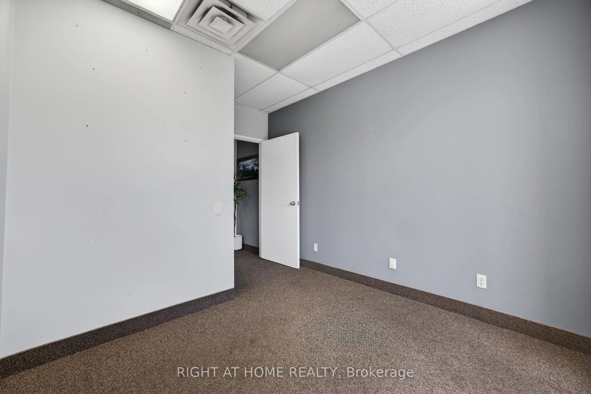 5 Bell Farm Road, #7