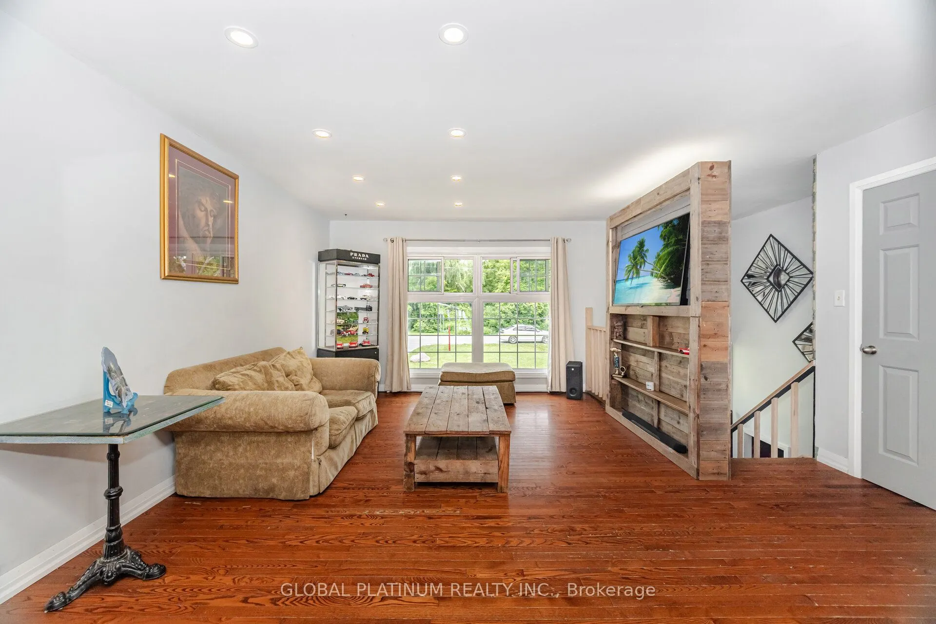 120 Switzer Street