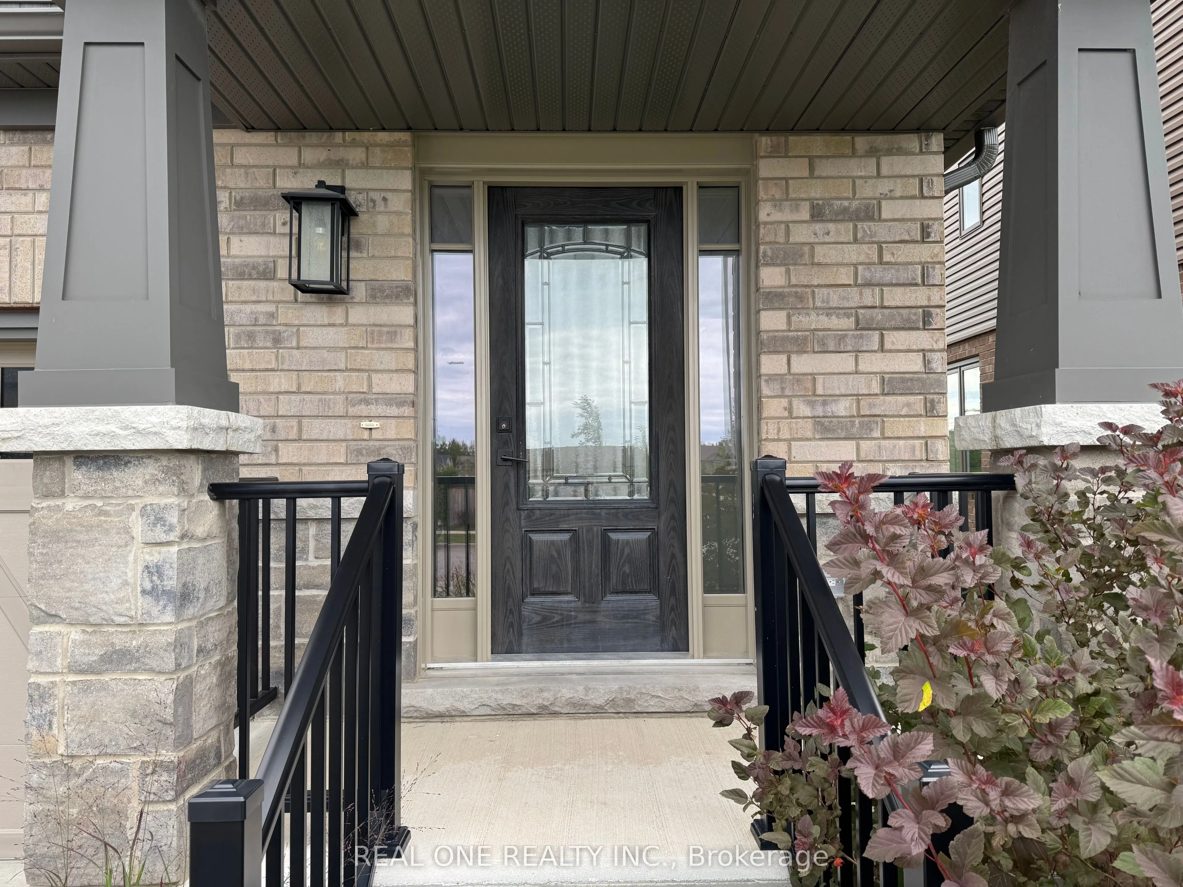 51 ARCHER Avenue