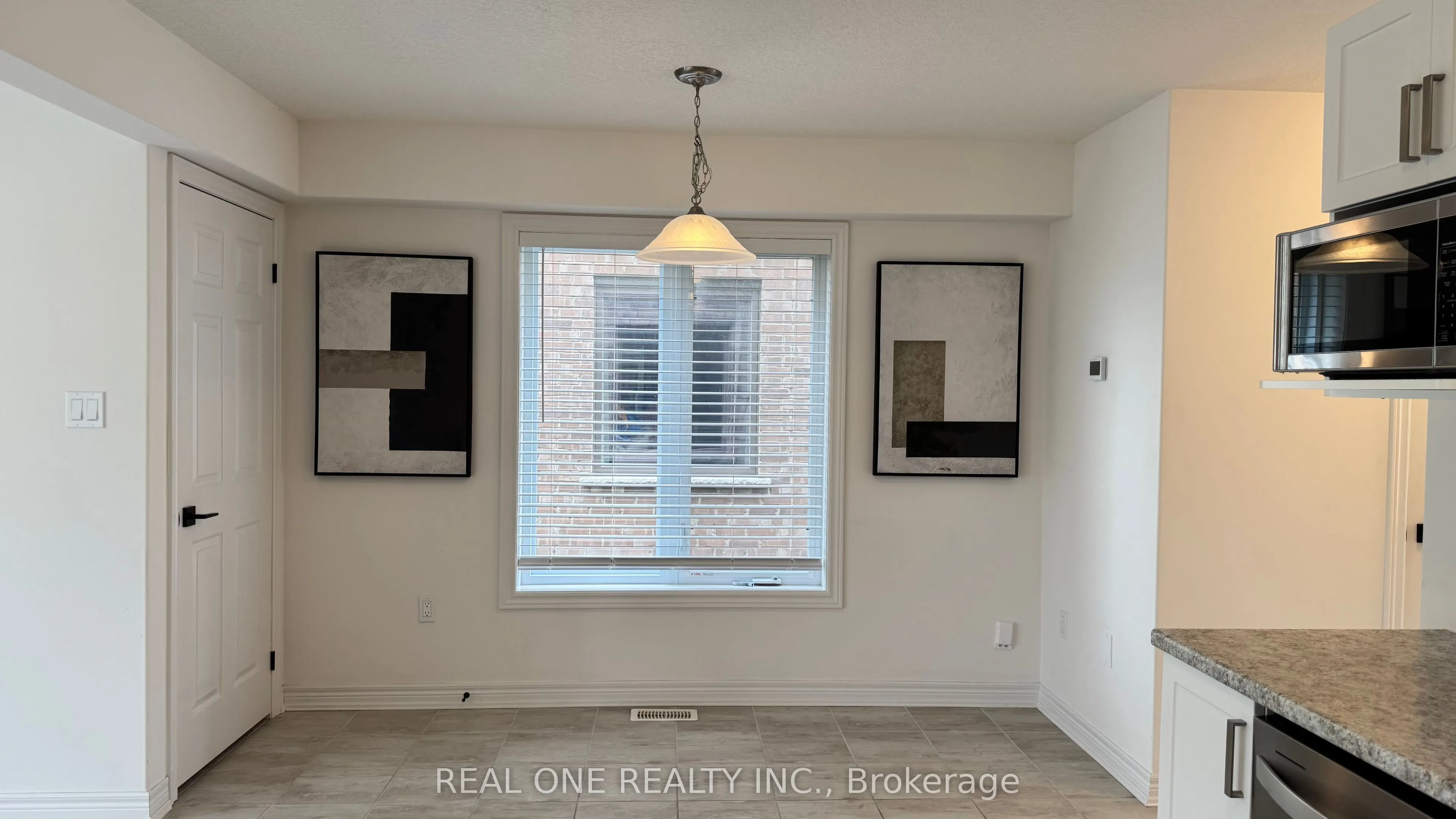 51 ARCHER Avenue