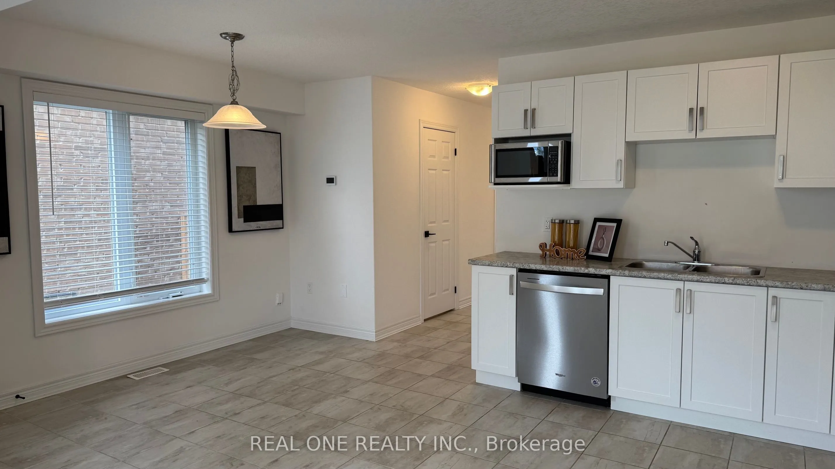 51 ARCHER Avenue