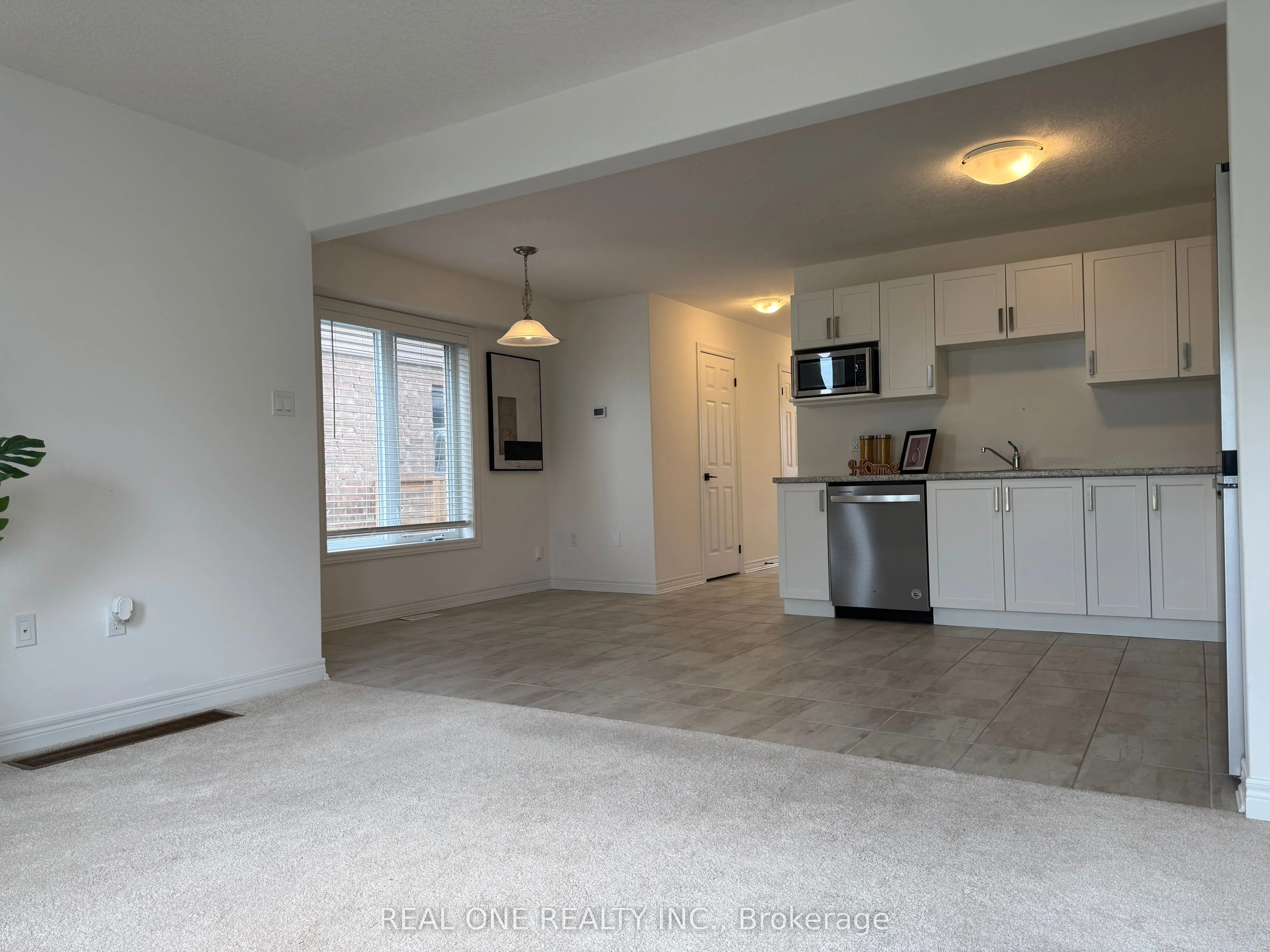 51 ARCHER Avenue