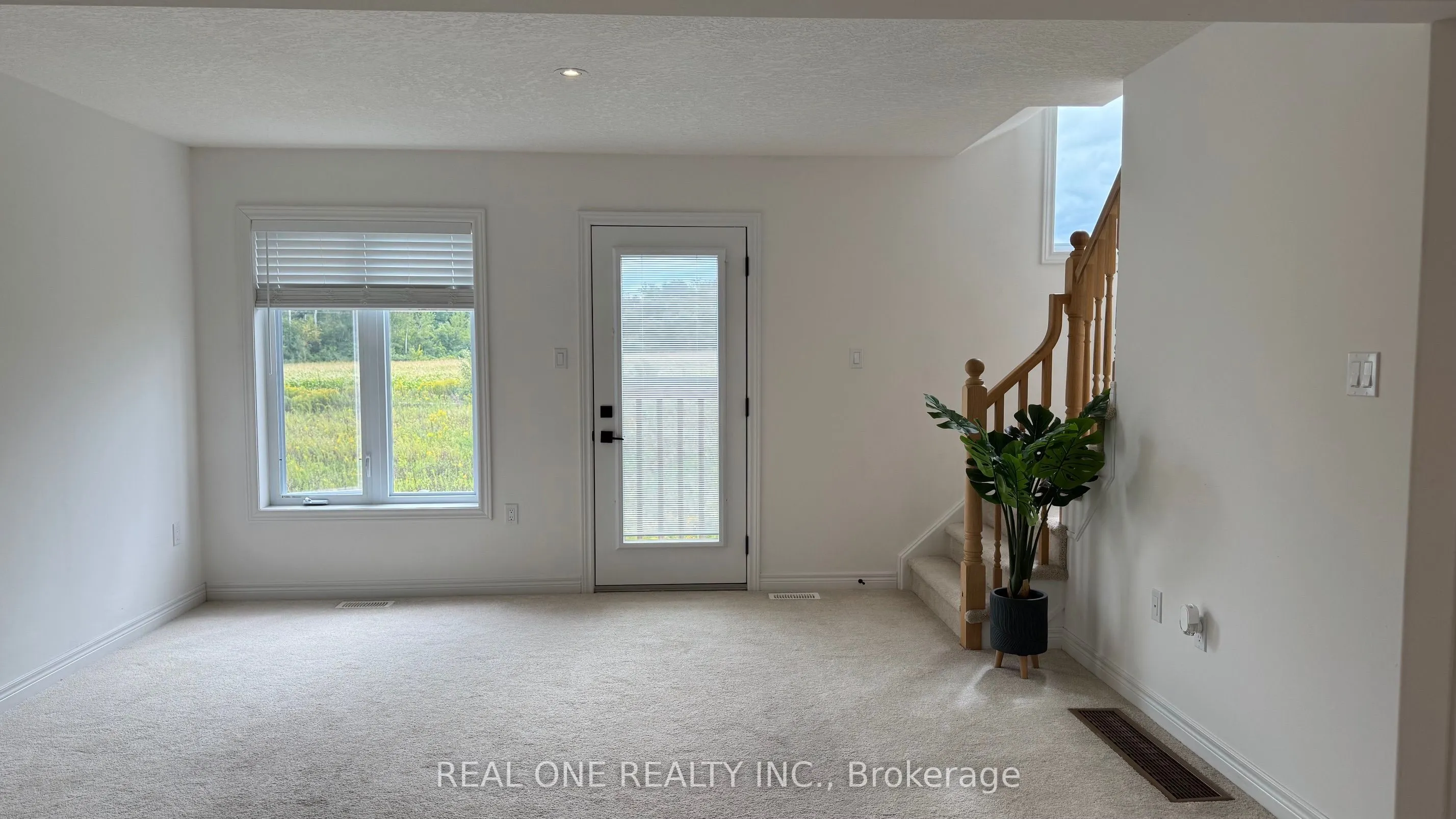 51 ARCHER Avenue